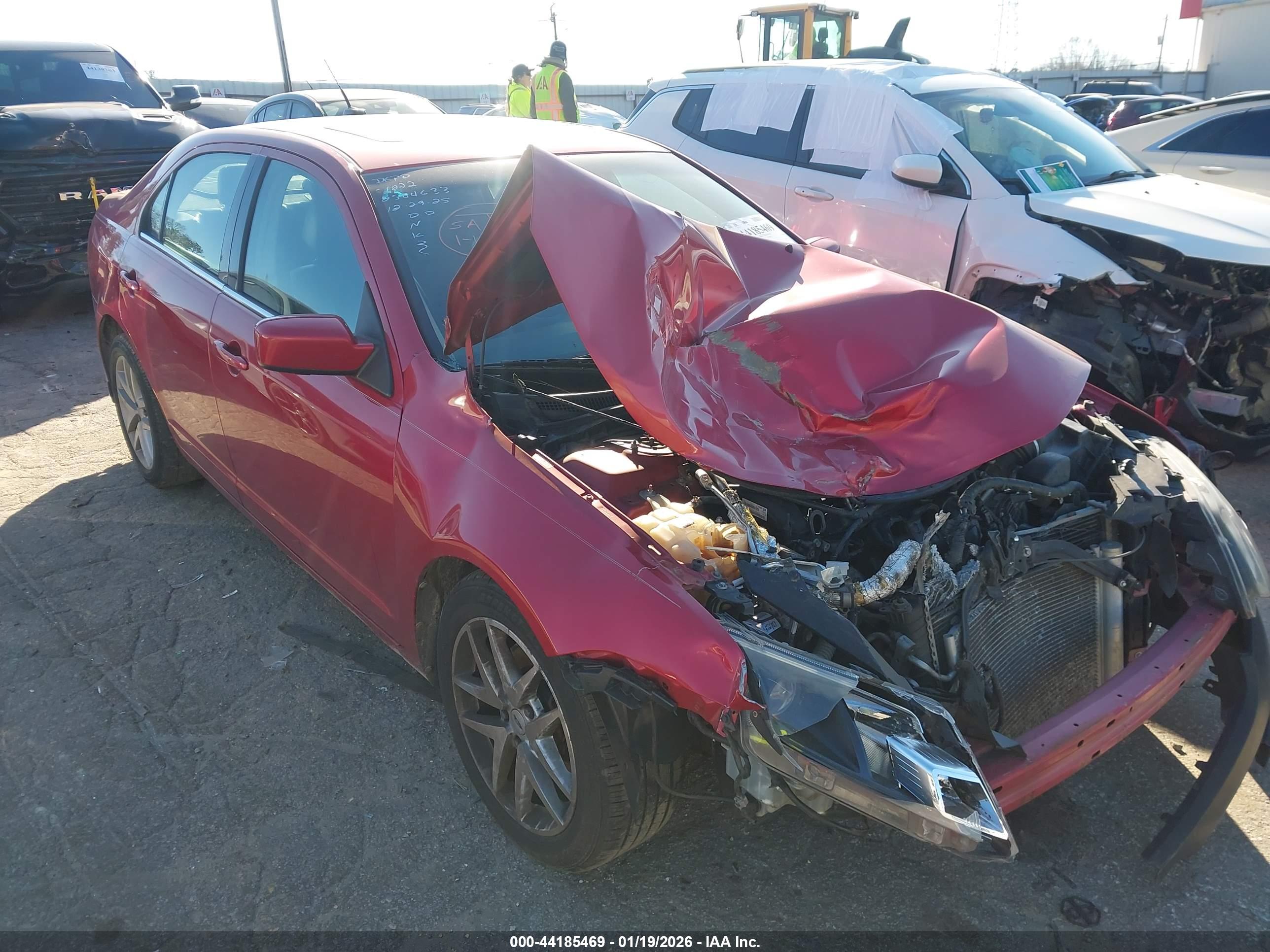 FORD FUSION image 6