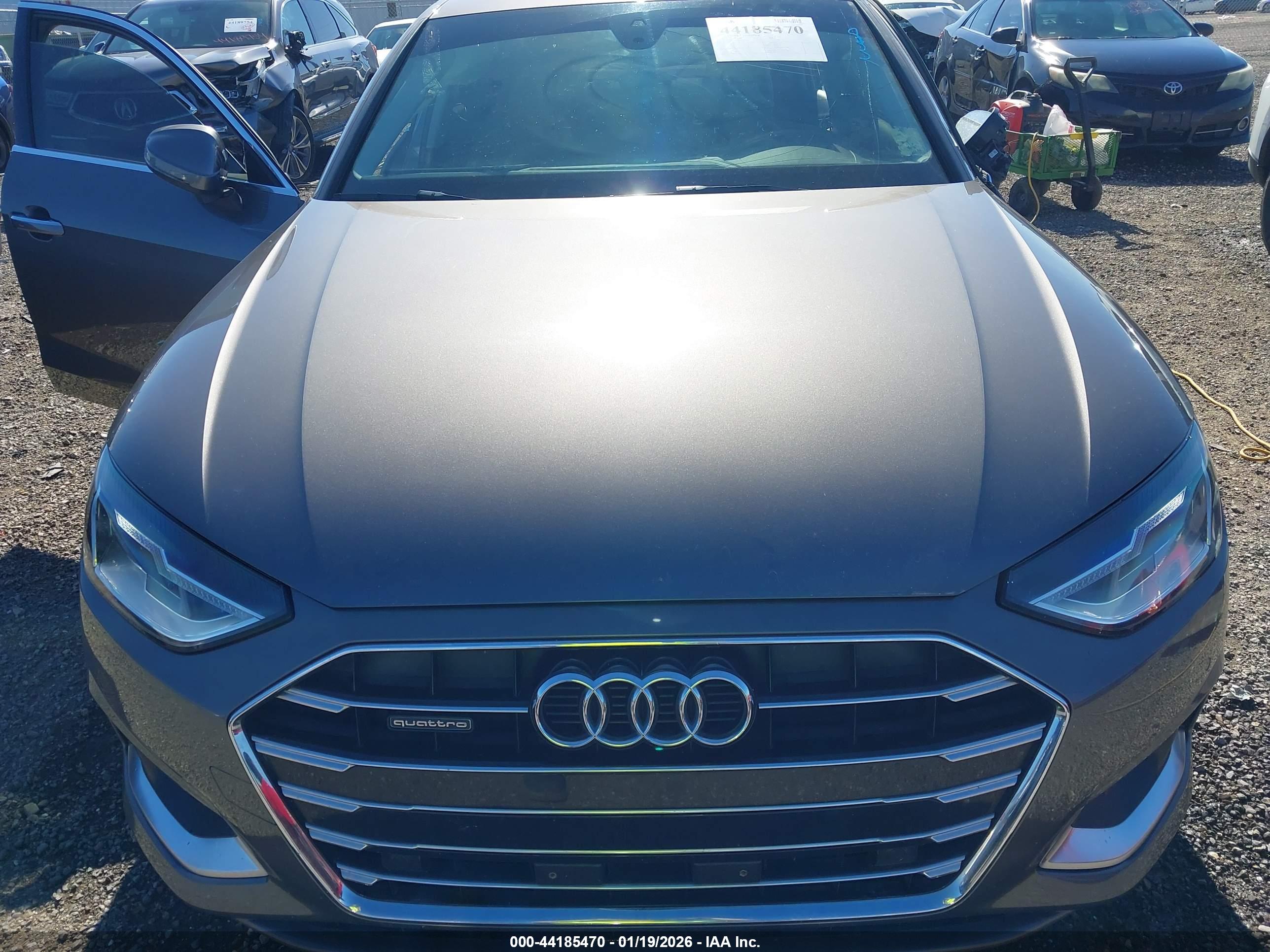 AUDI A4 image 10
