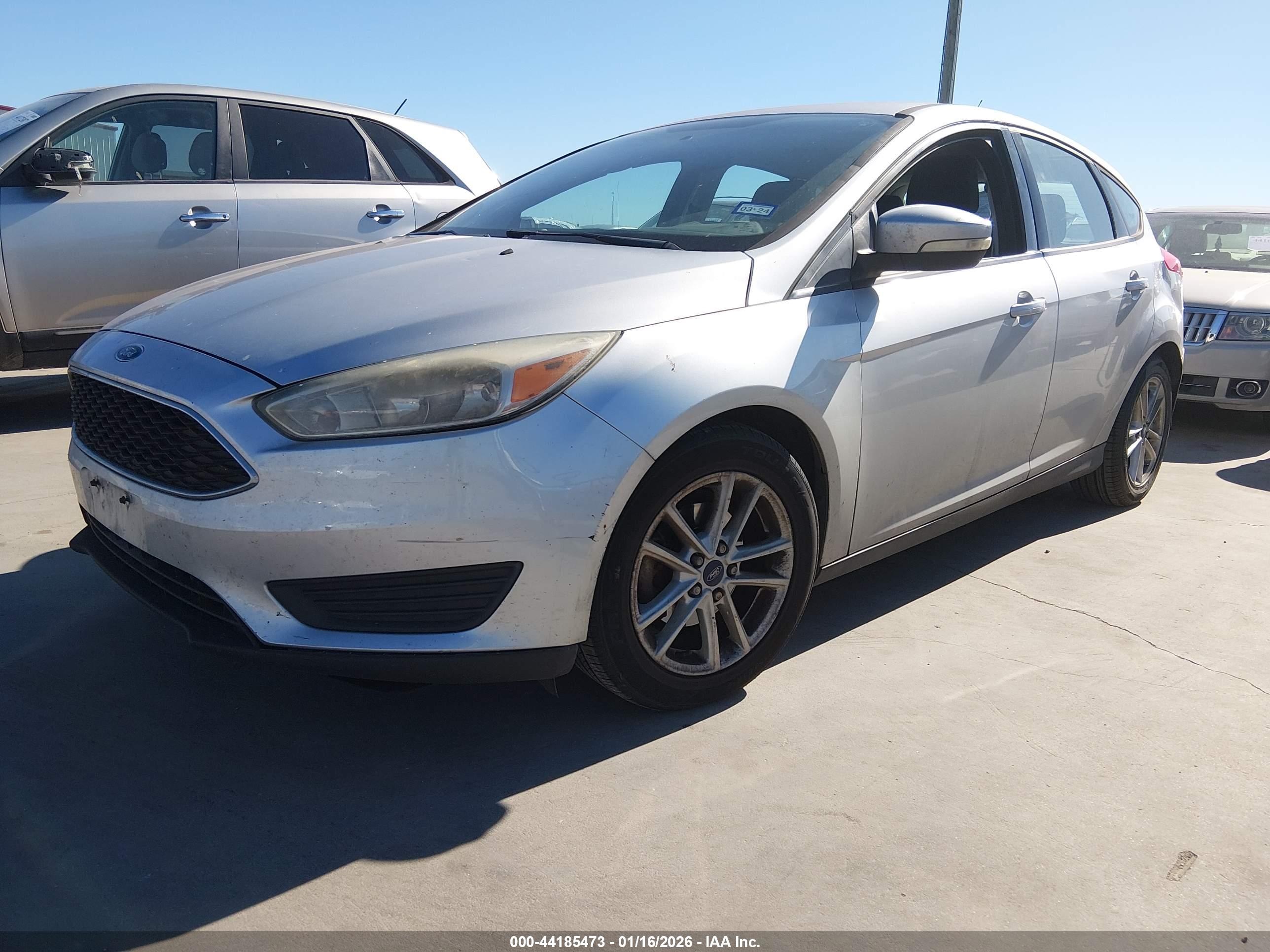 FORD FOCUS image 2