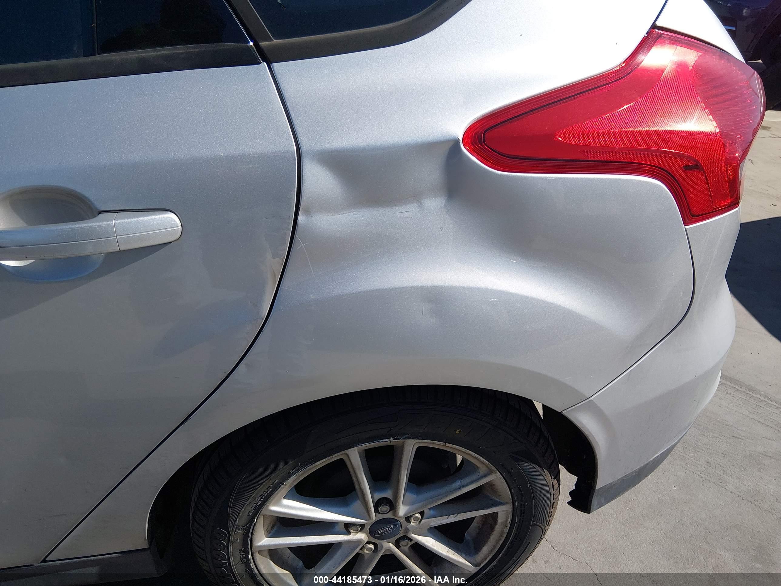 FORD FOCUS image 6