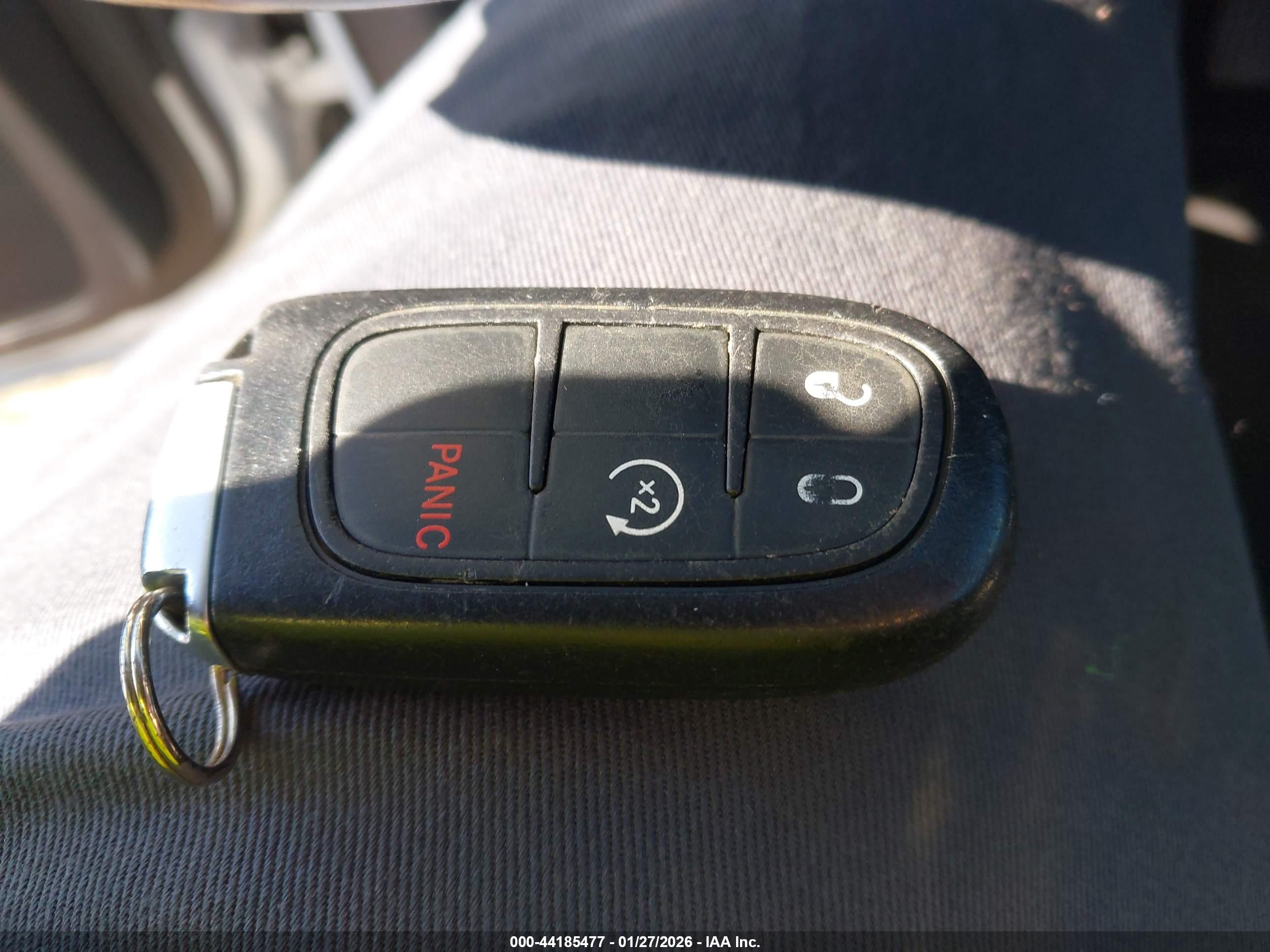 JEEP CHEROKEE image 11