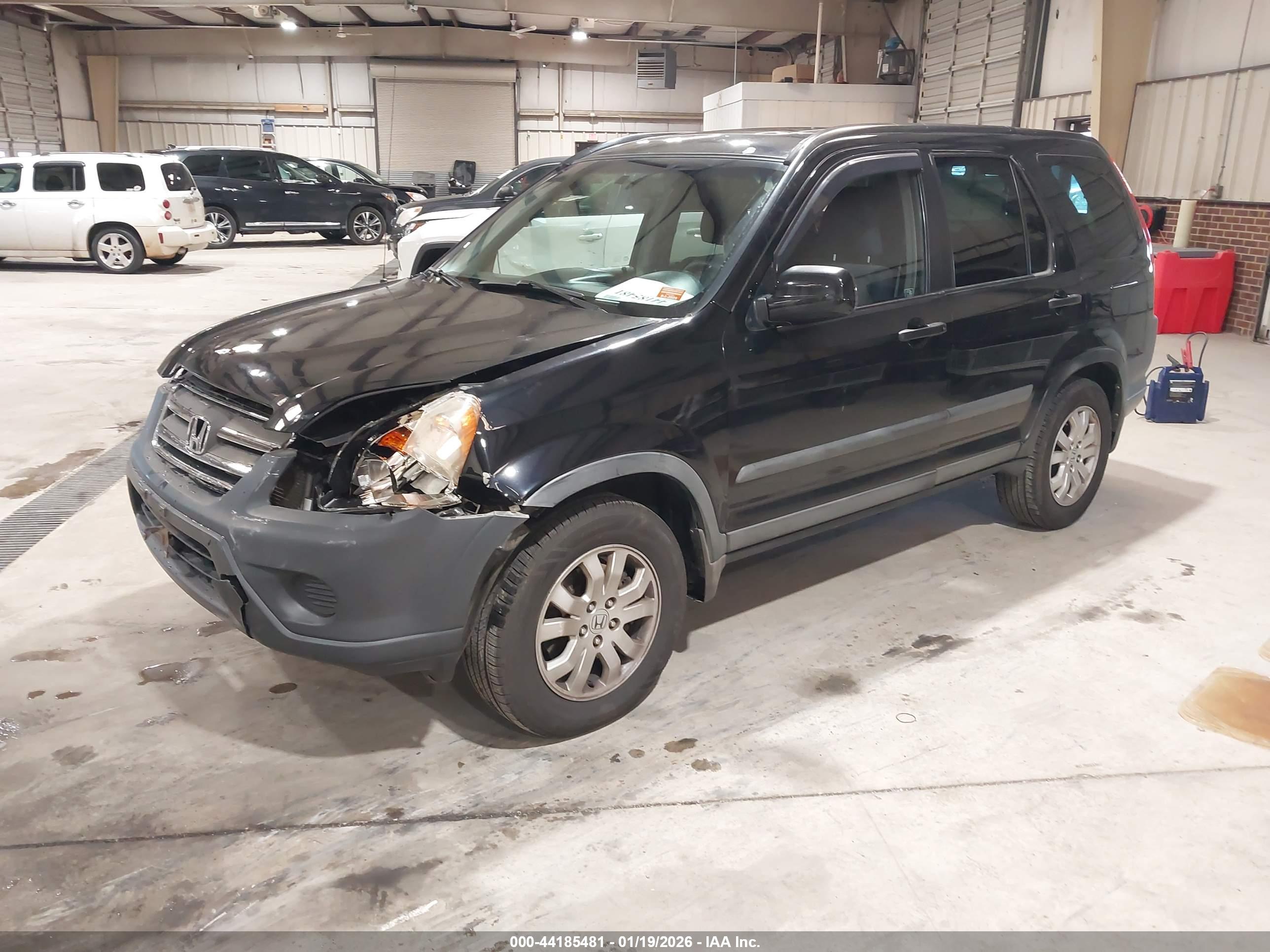 HONDA CR-V image 2