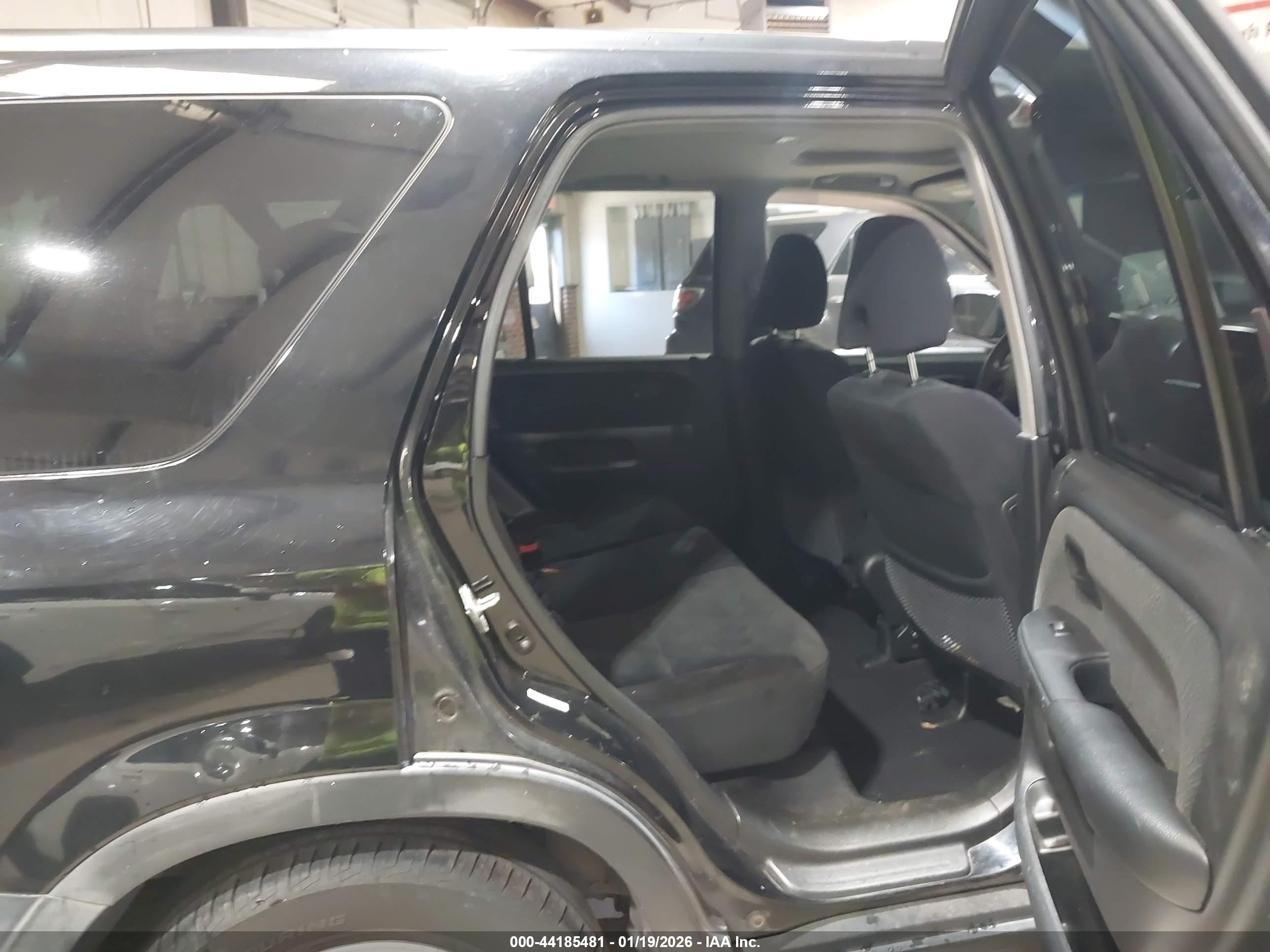 HONDA CR-V image 8