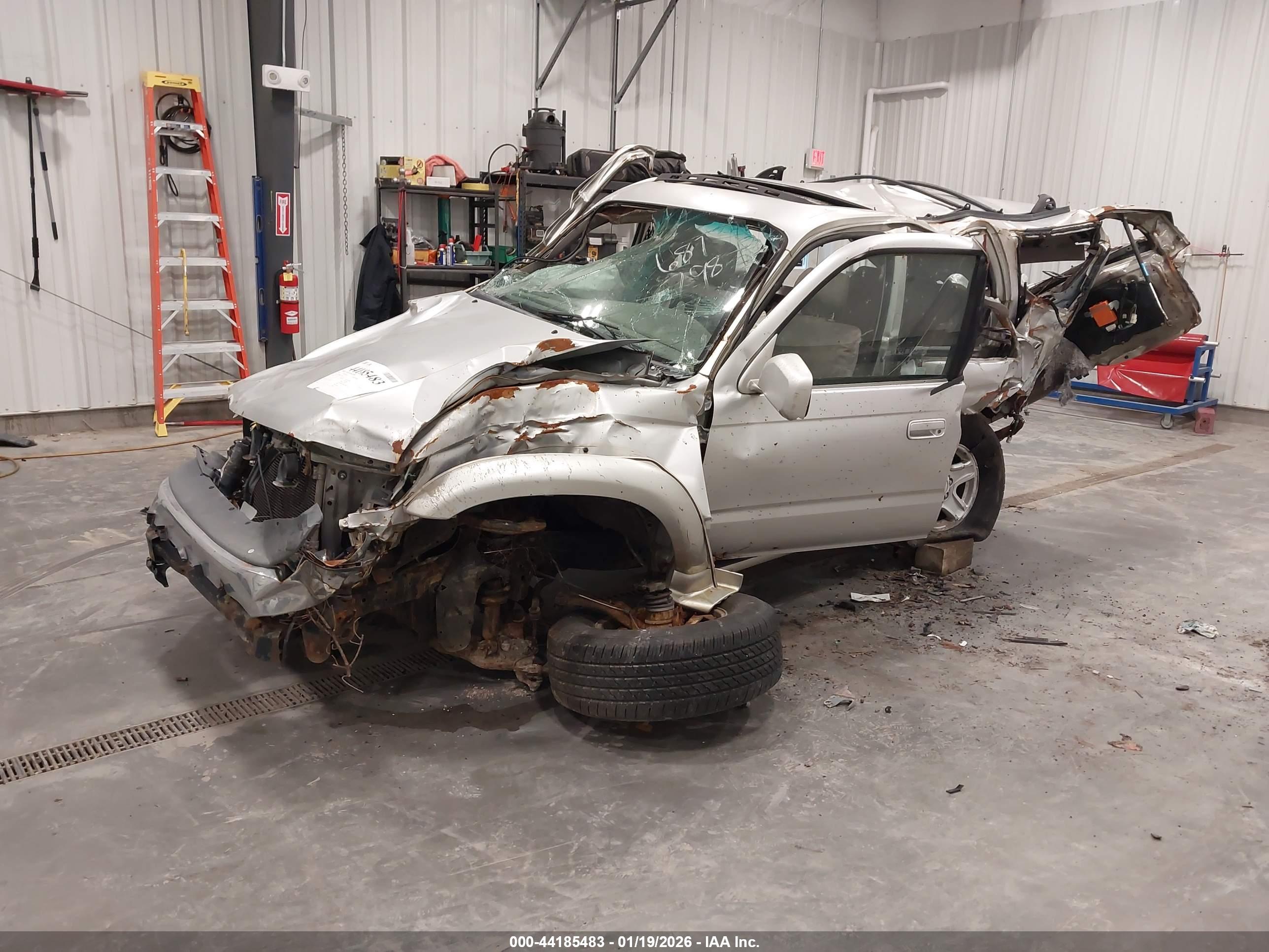 TOYOTA 4RUNNER image 2
