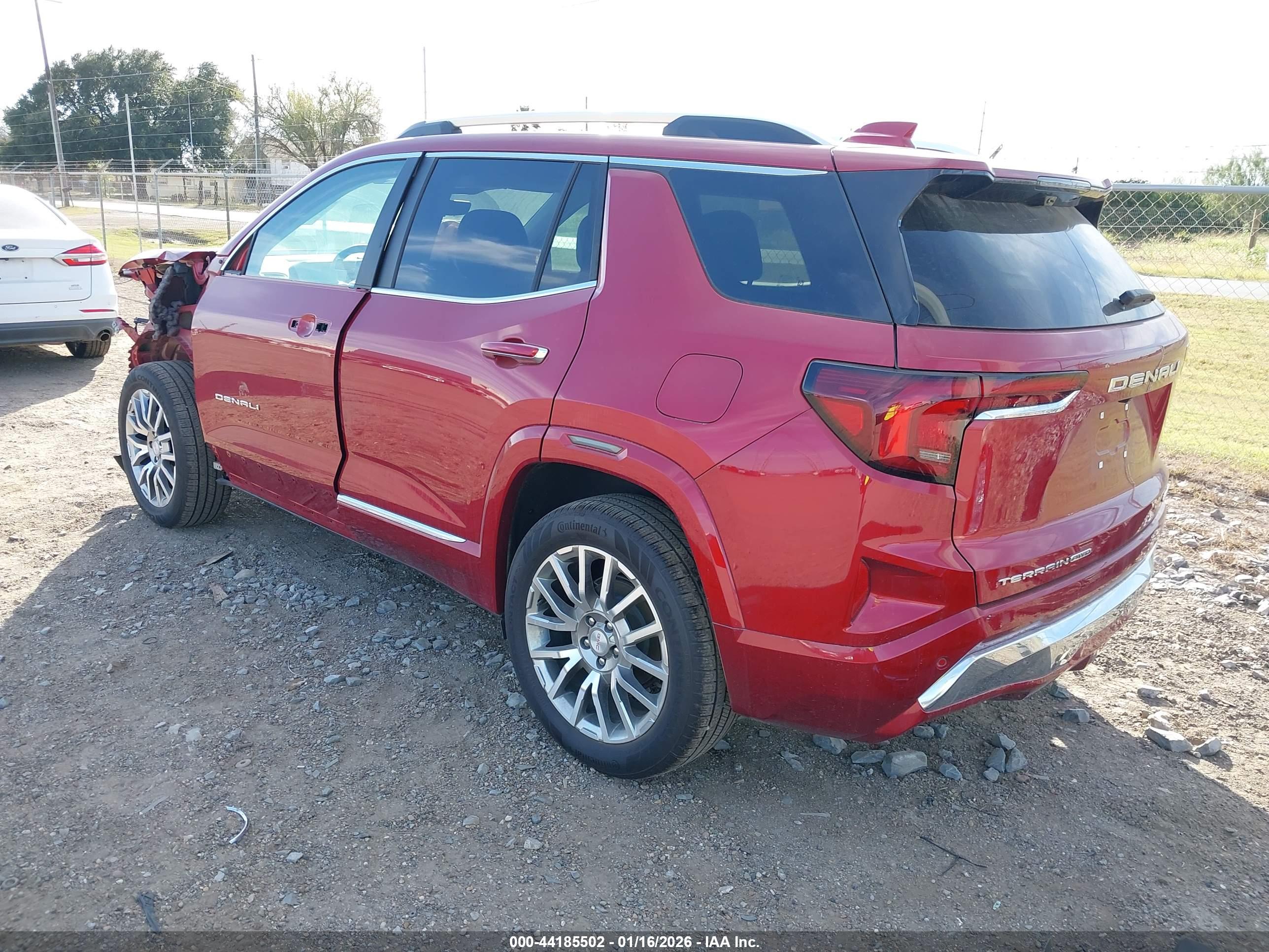 GMC TERRAIN image 3
