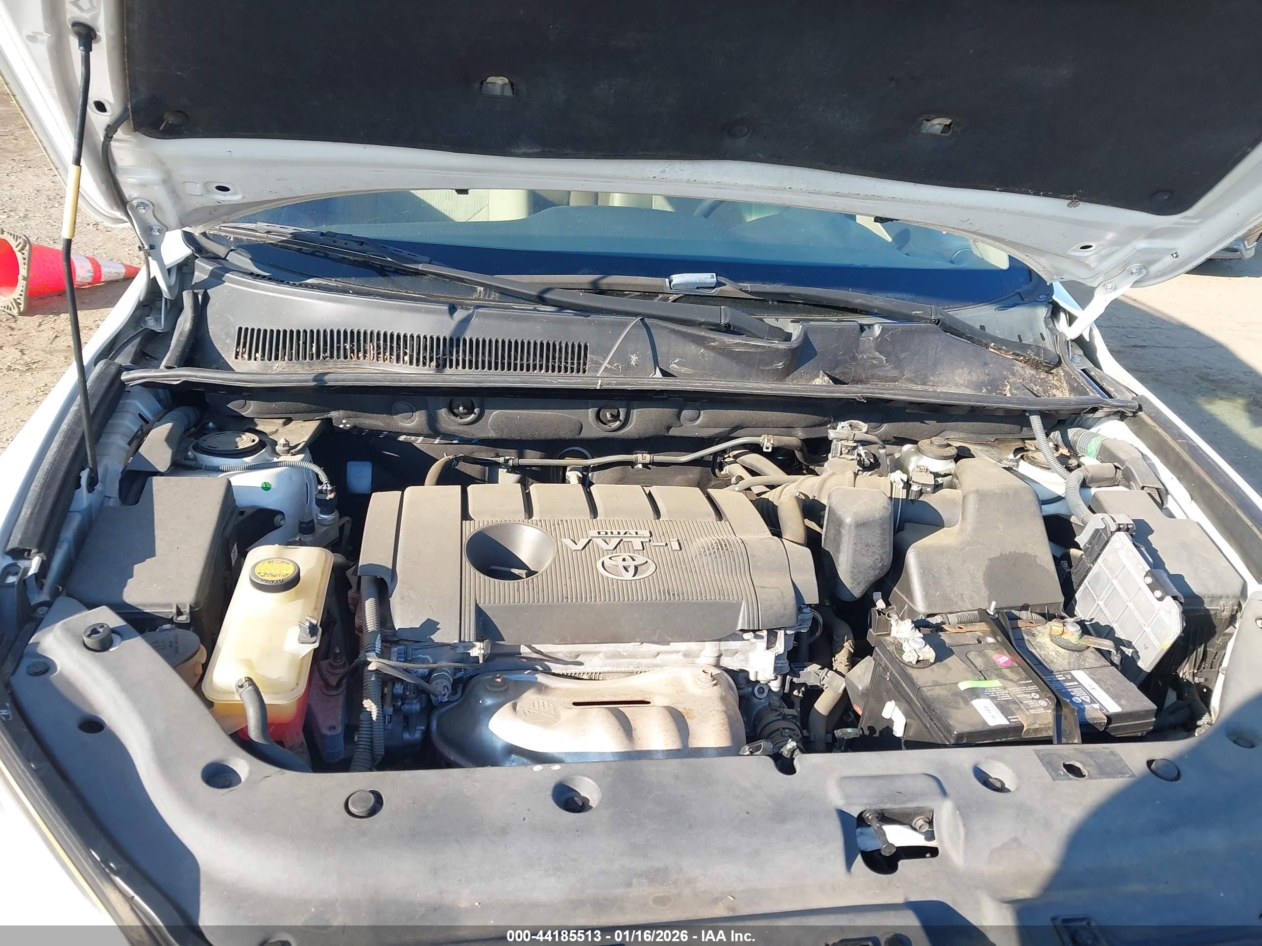 TOYOTA RAV4 image 10