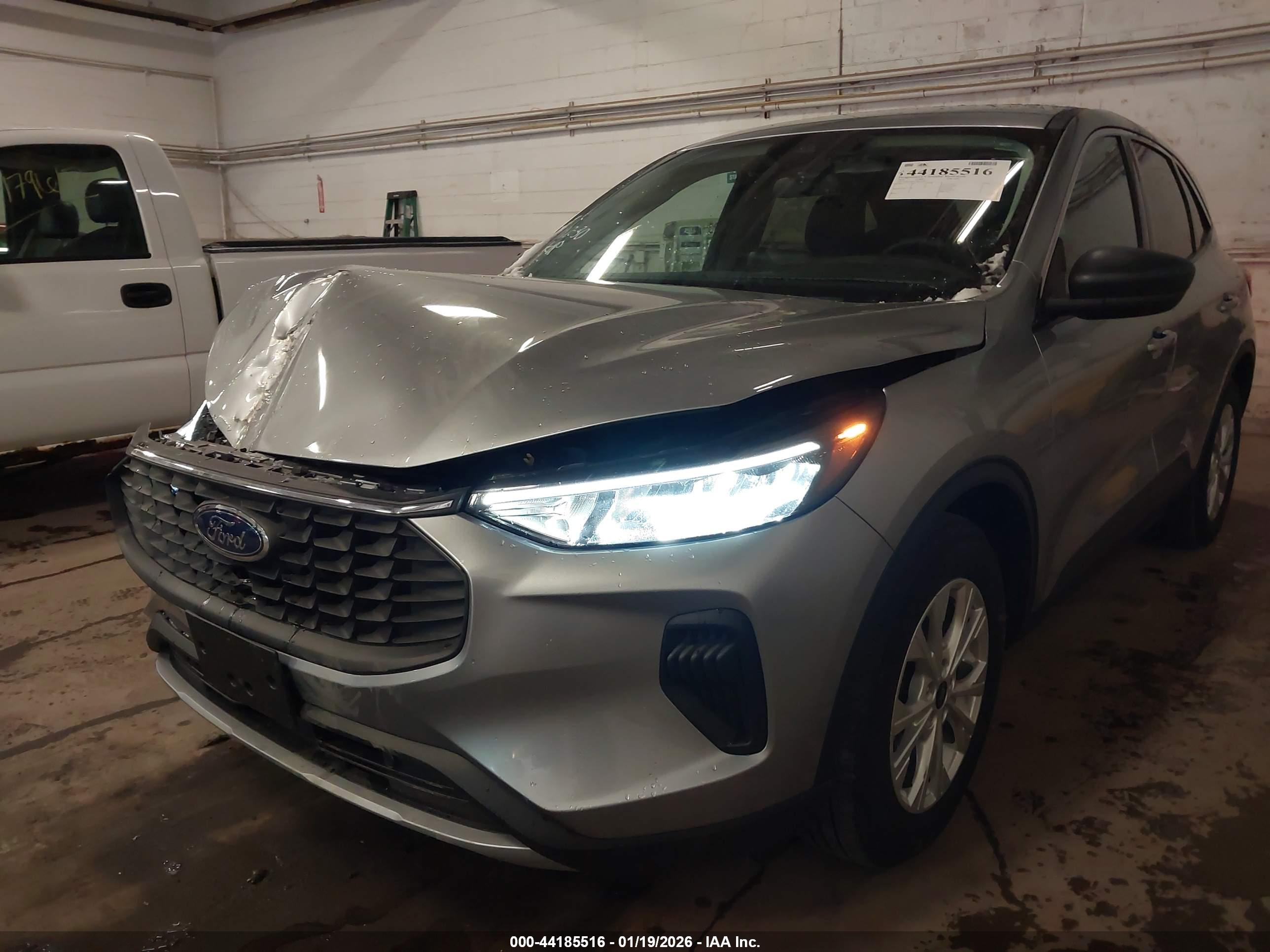 FORD ESCAPE image 6