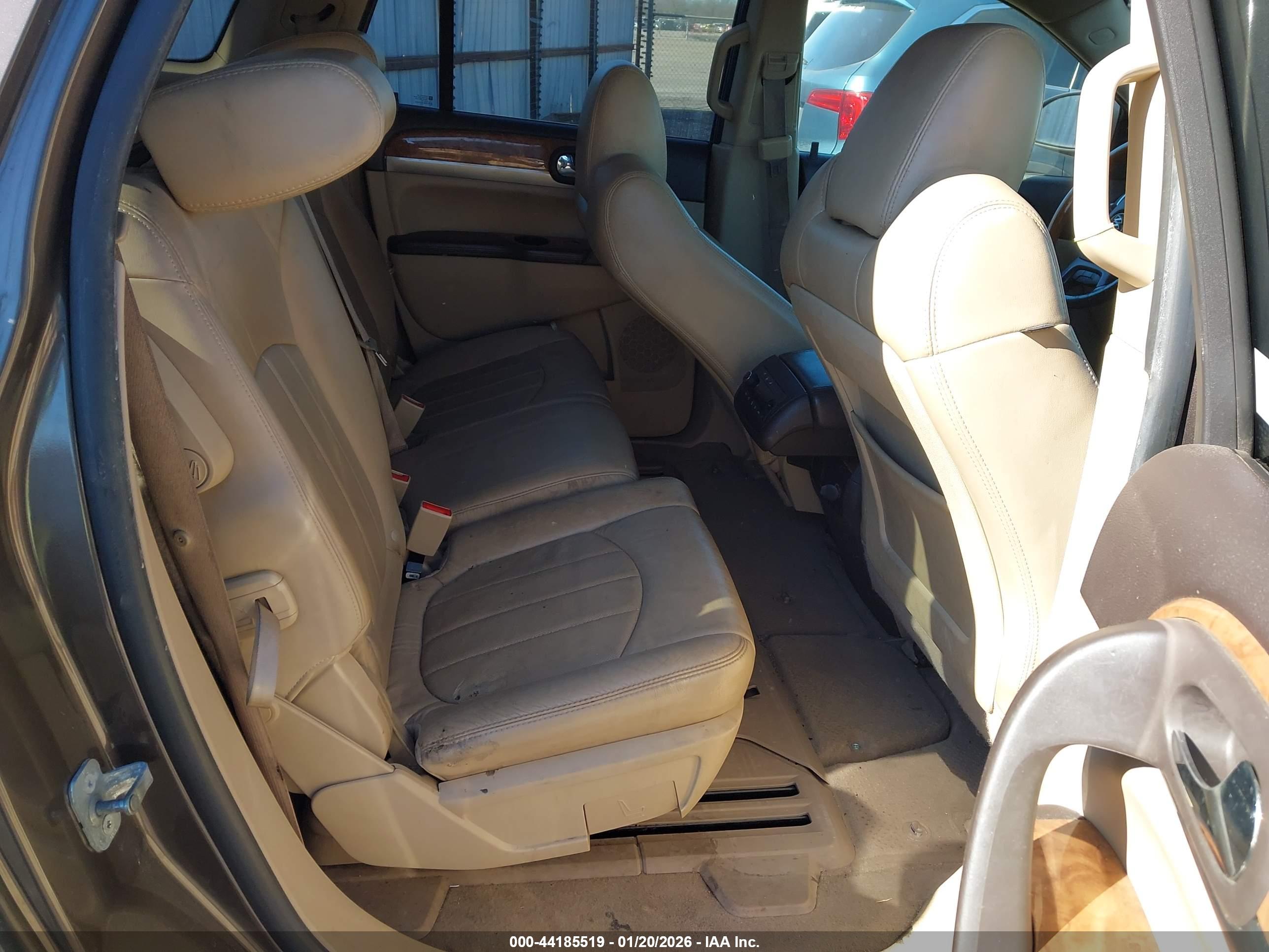 BUICK ENCLAVE image 8