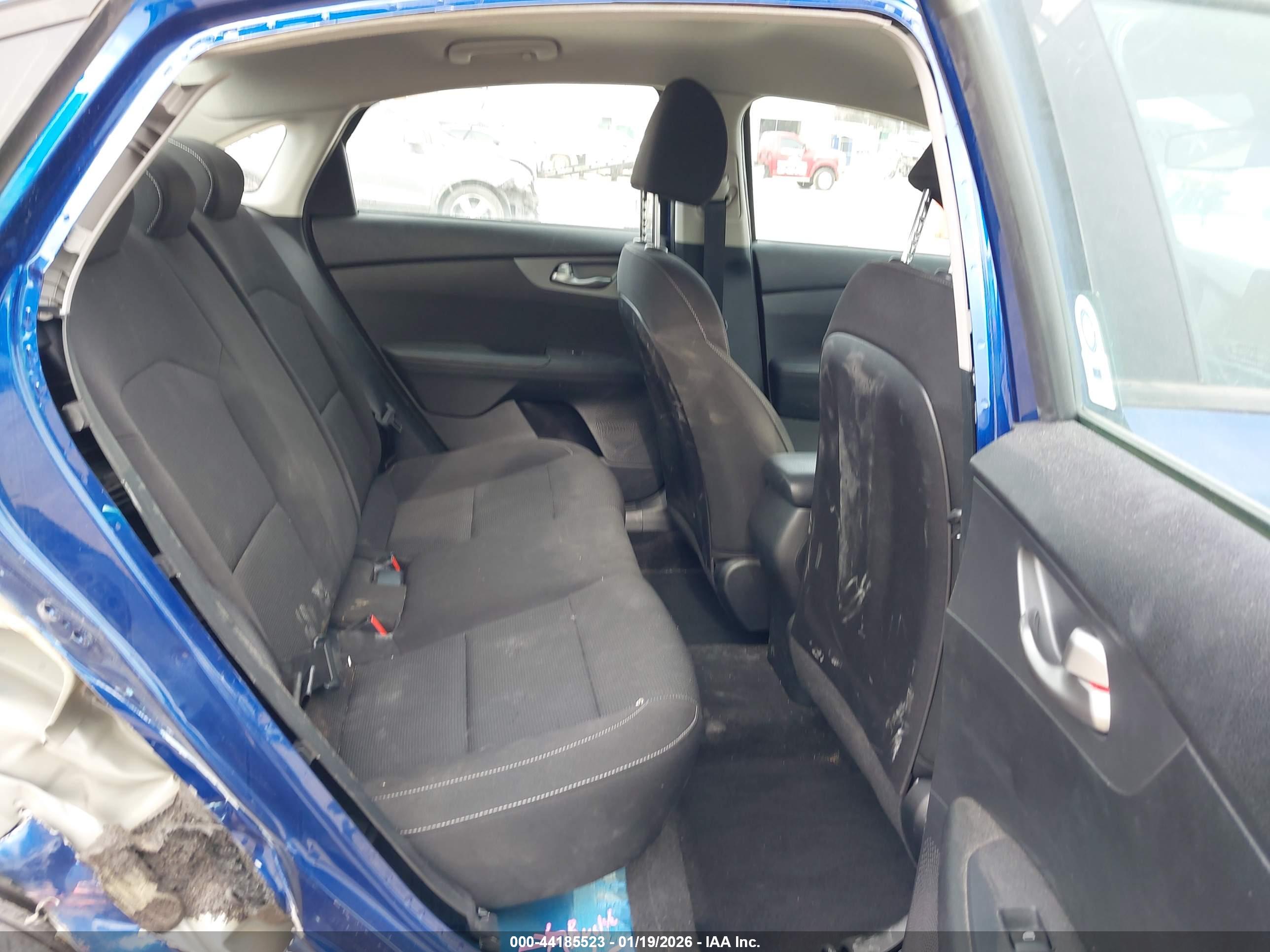 KIA FORTE image 8