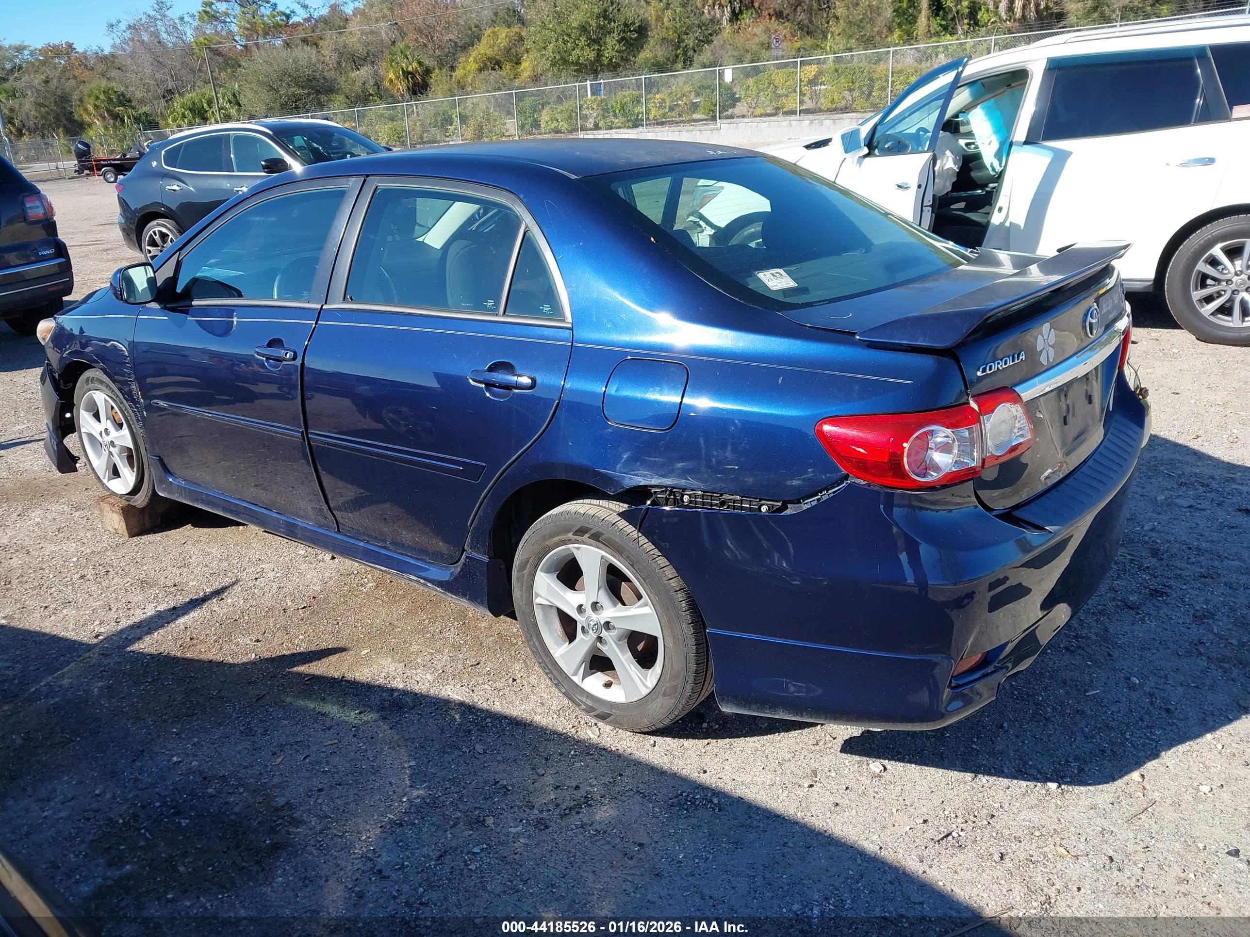 TOYOTA COROLLA image 3