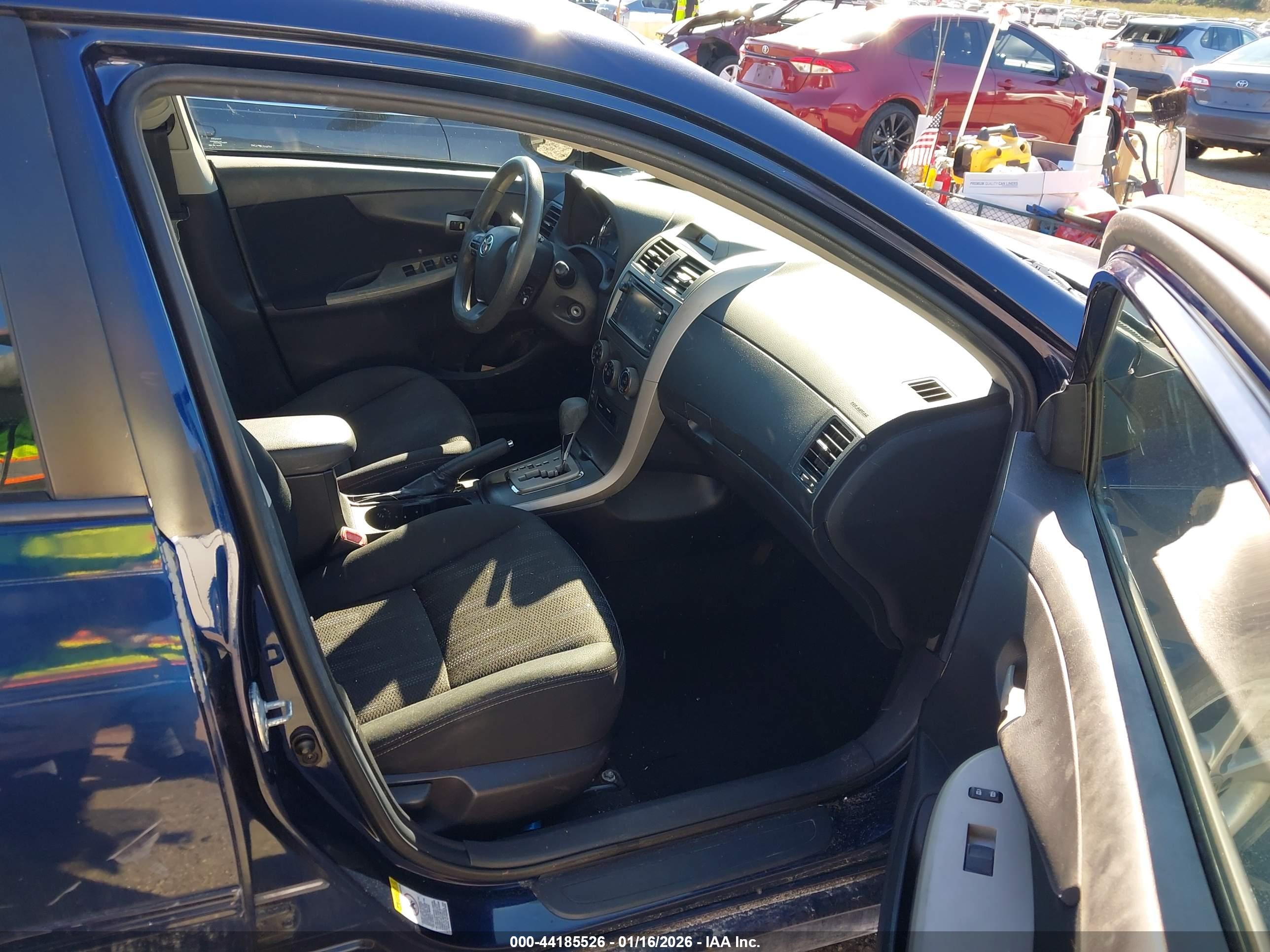 TOYOTA COROLLA image 5