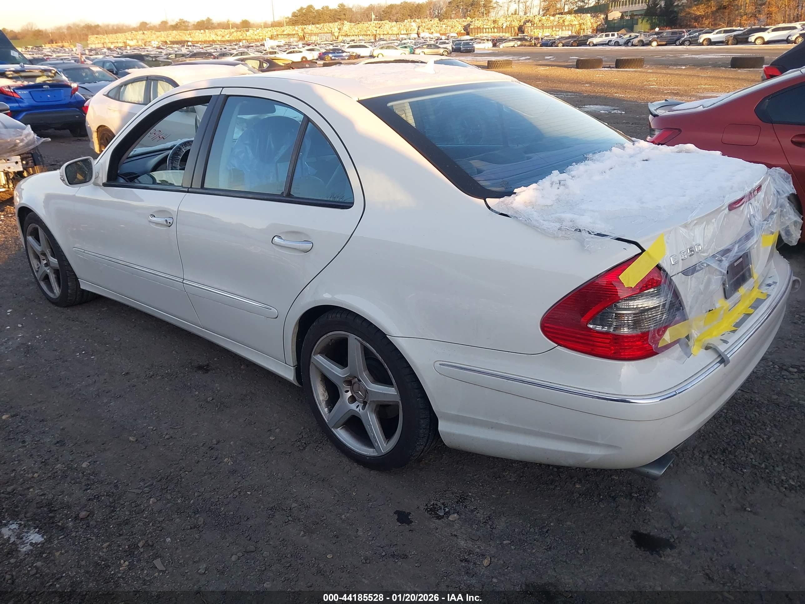 MERCEDES-BENZ E image 3