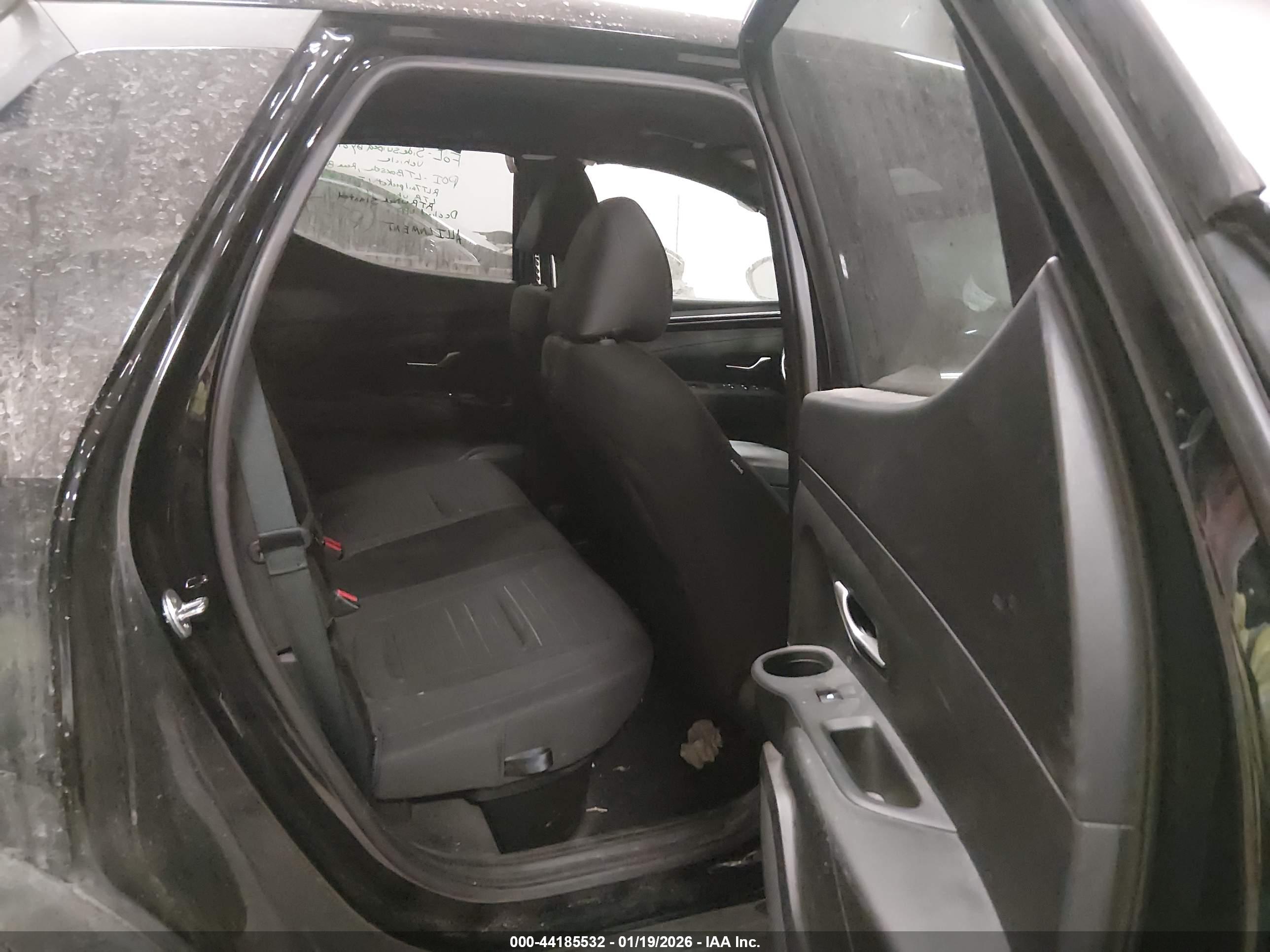HYUNDAI SANTA image 8