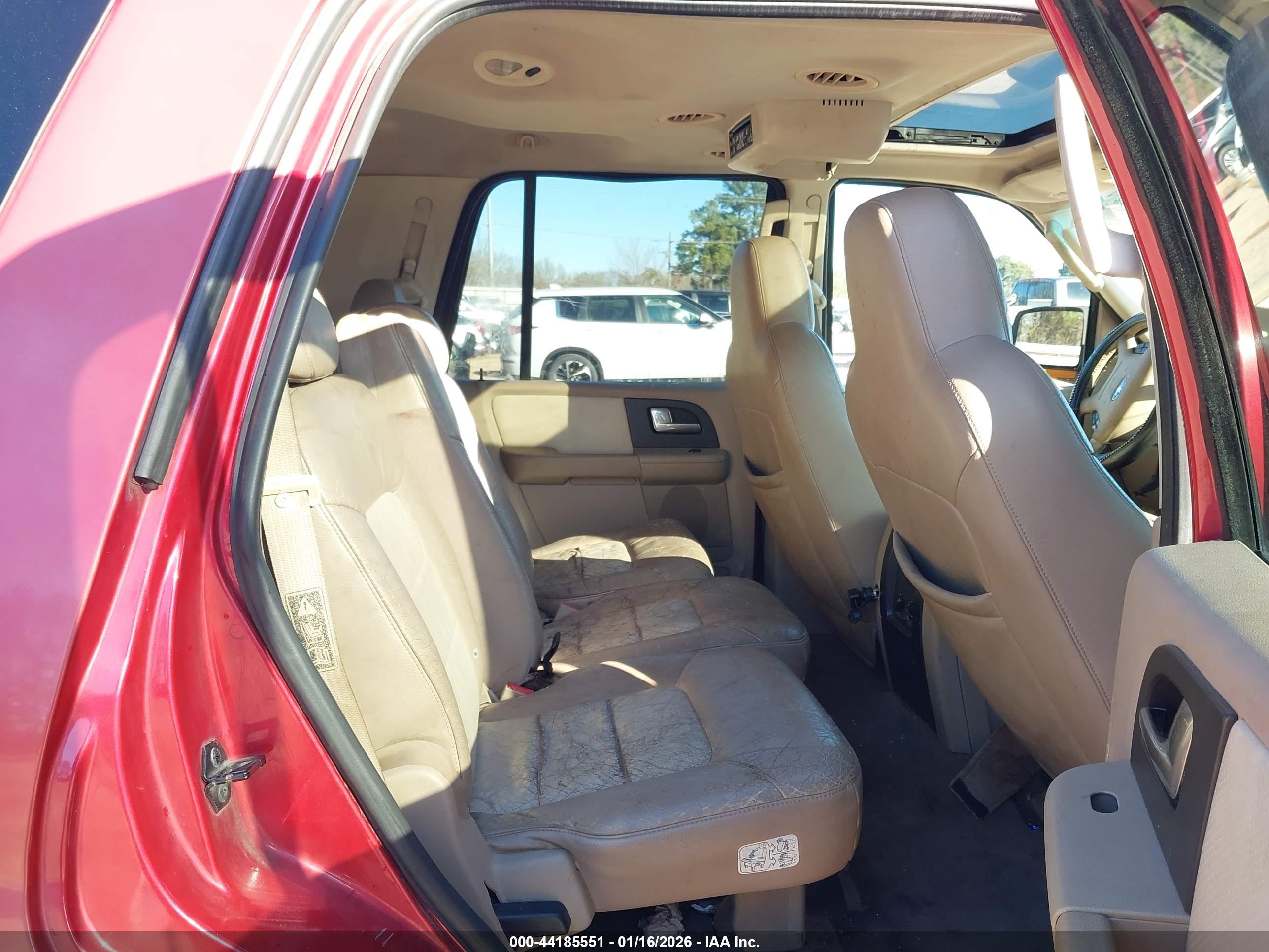 FORD EXPEDITION image 8