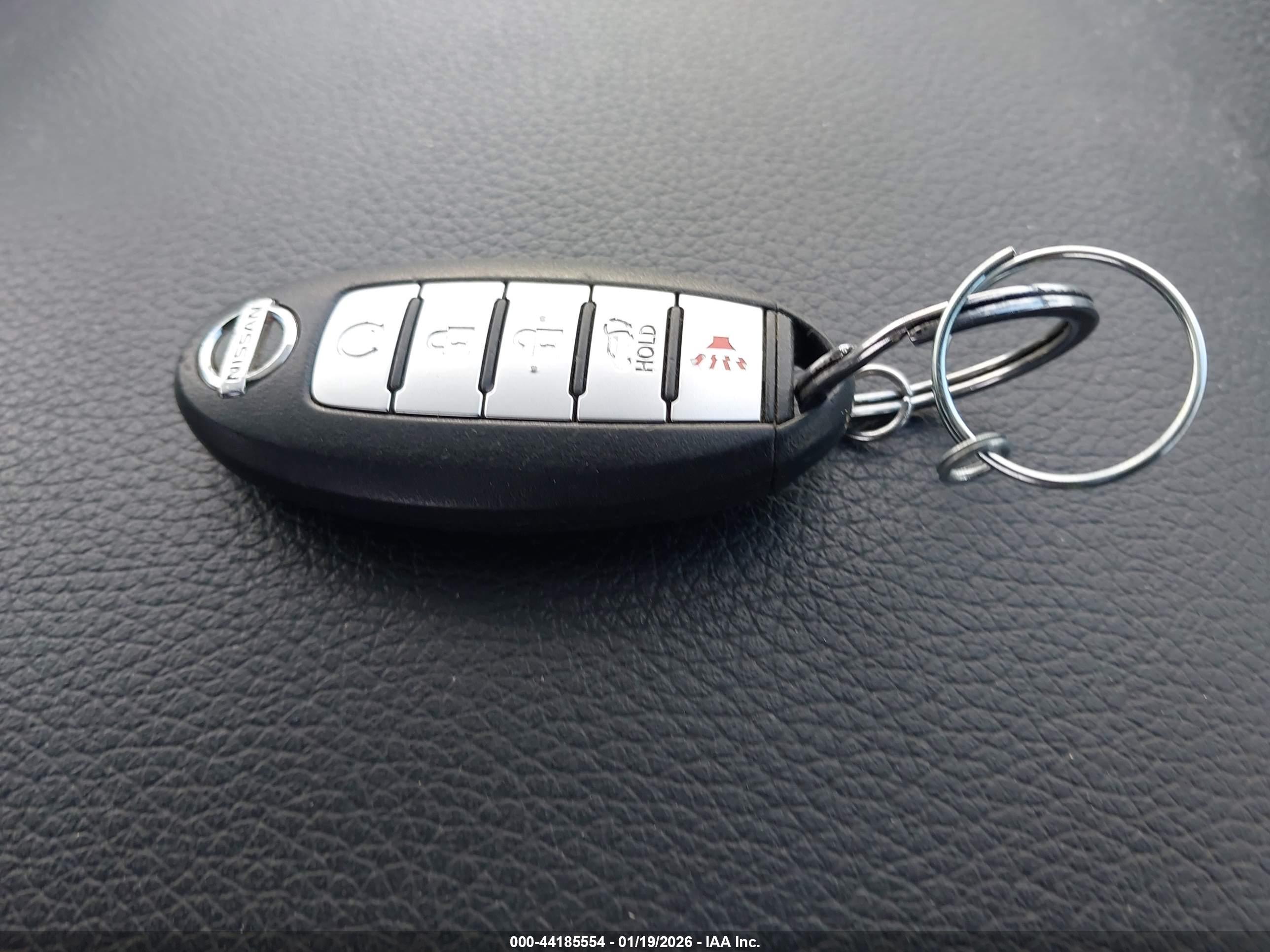 NISSAN ROGUE image 11