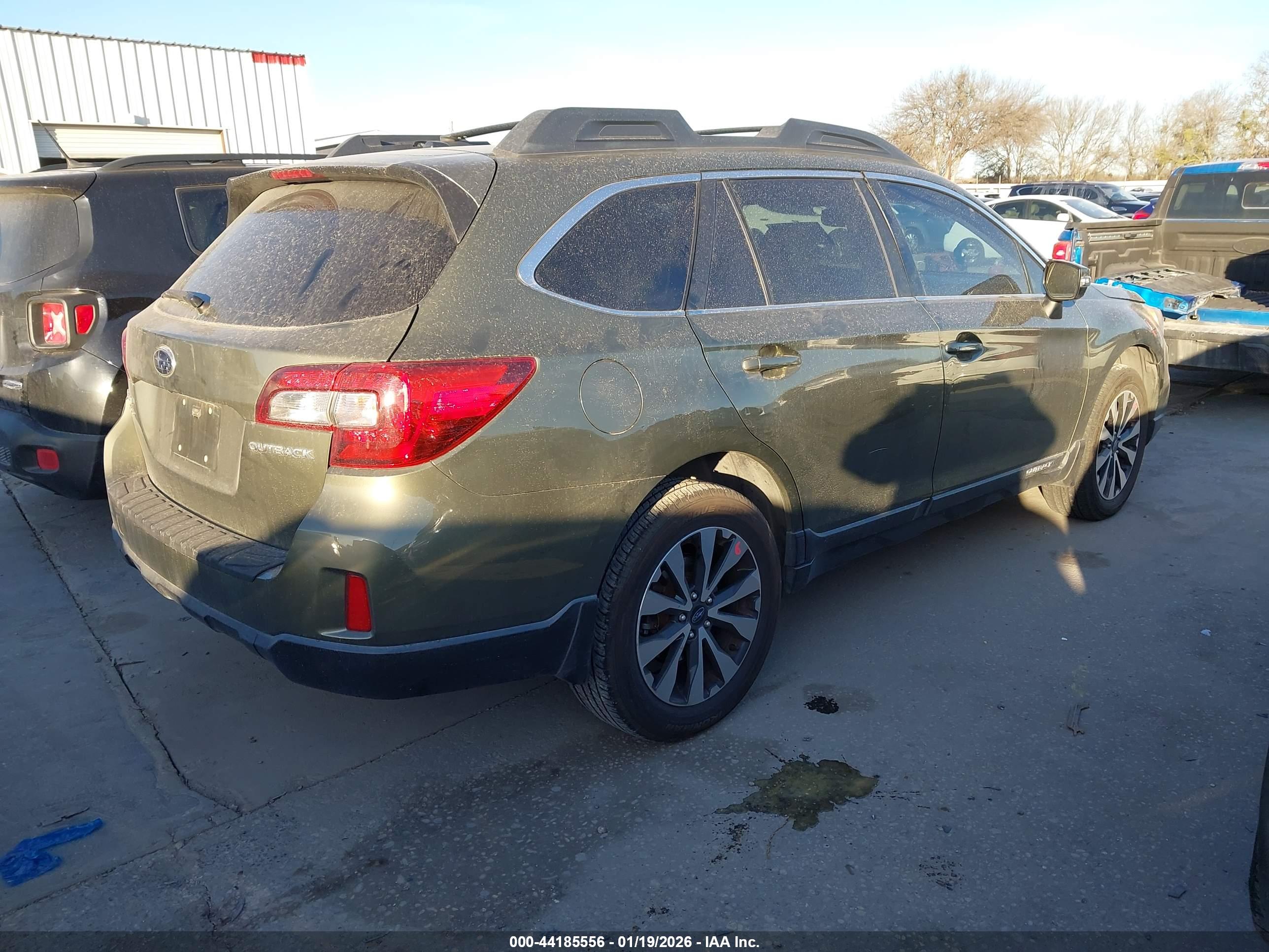 SUBARU OUTBACK image 4