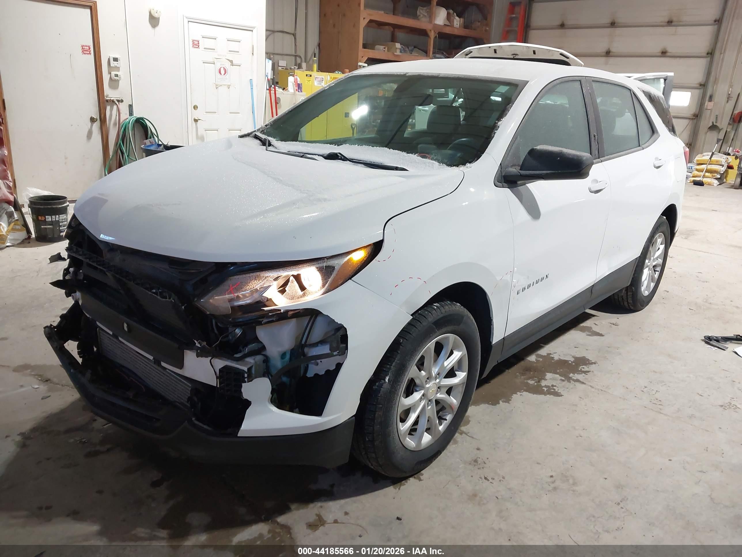 CHEVROLET EQUINOX image 2