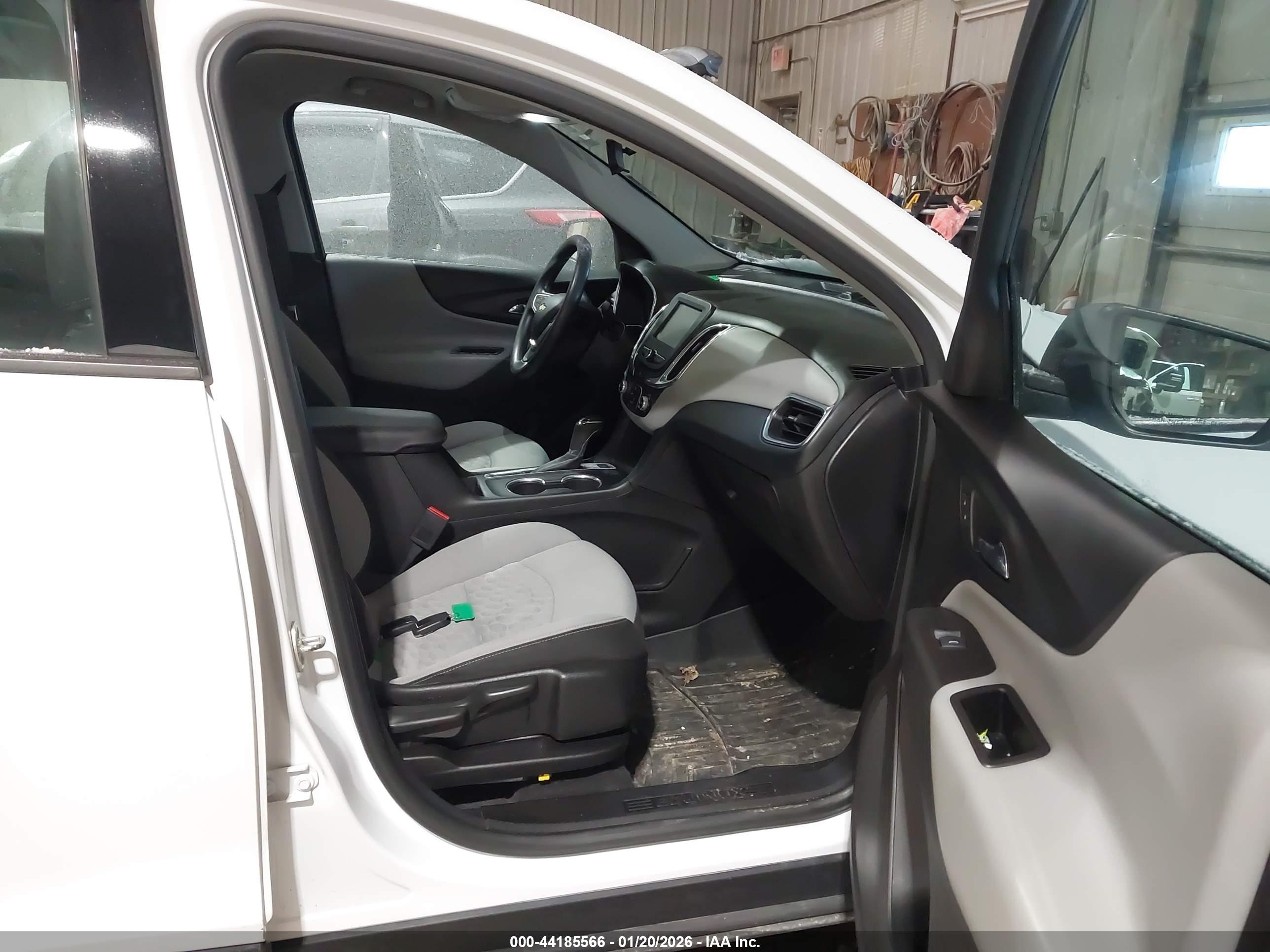 CHEVROLET EQUINOX image 5