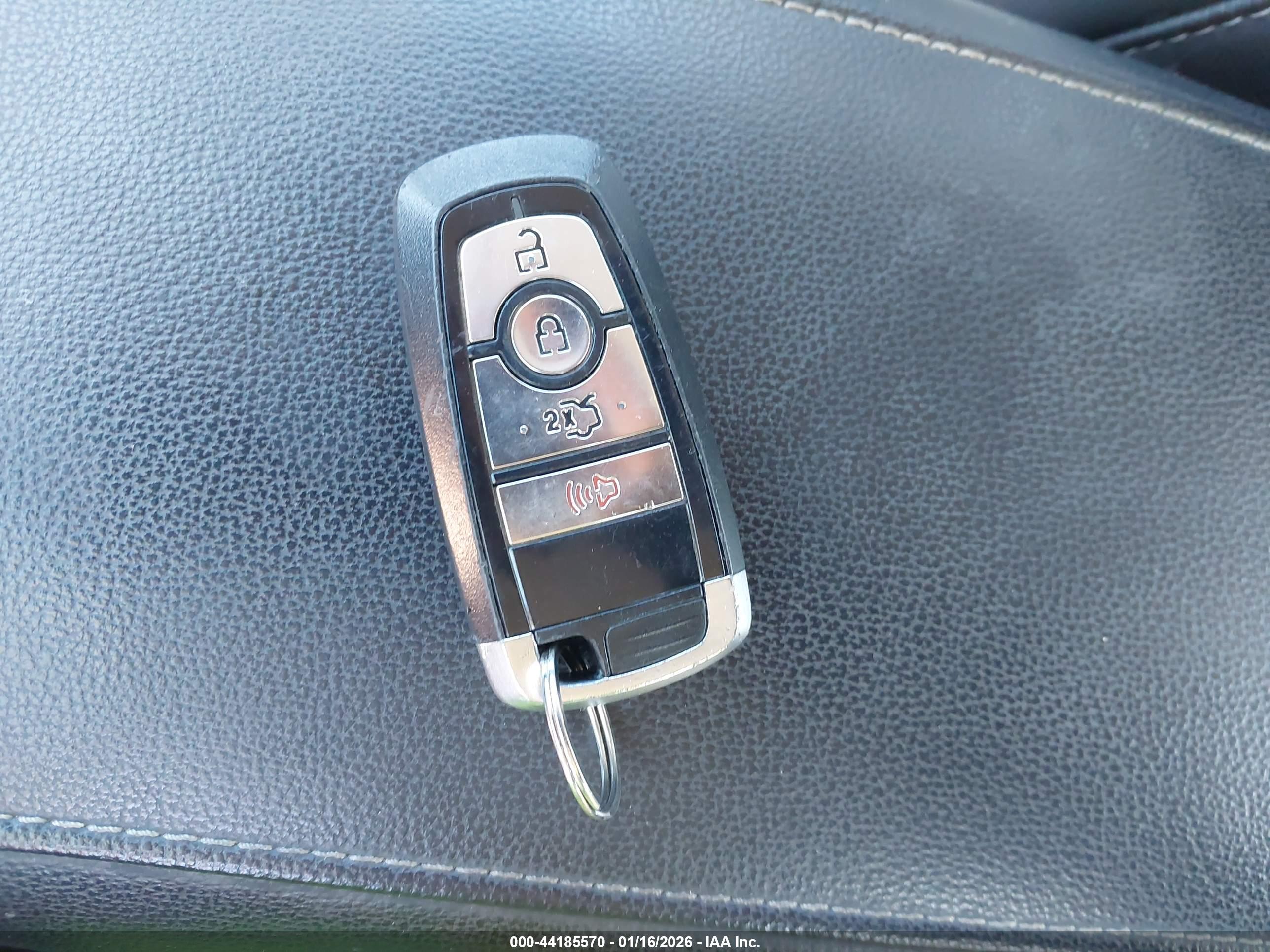 FORD FUSION image 11