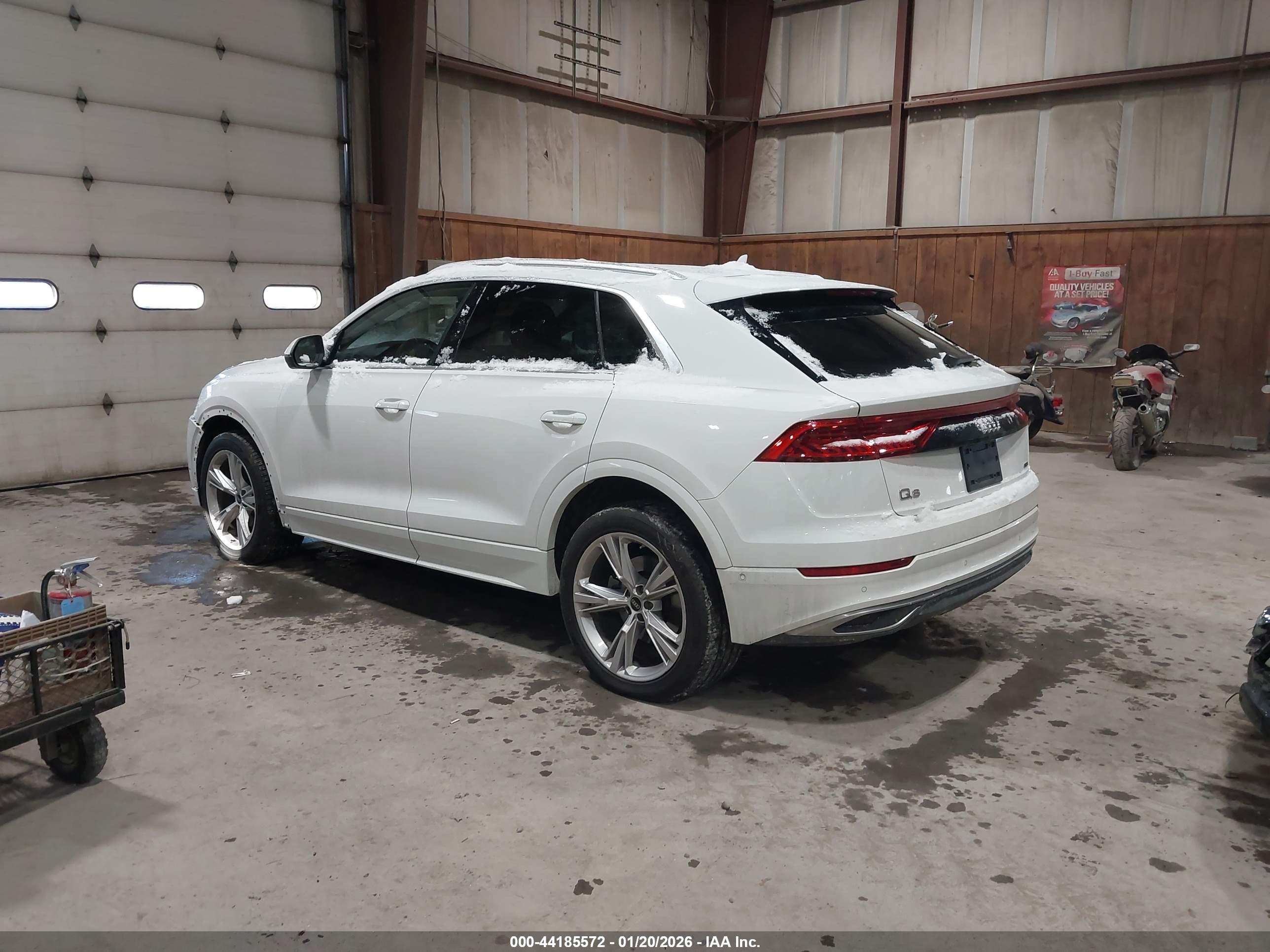 AUDI Q8 image 3