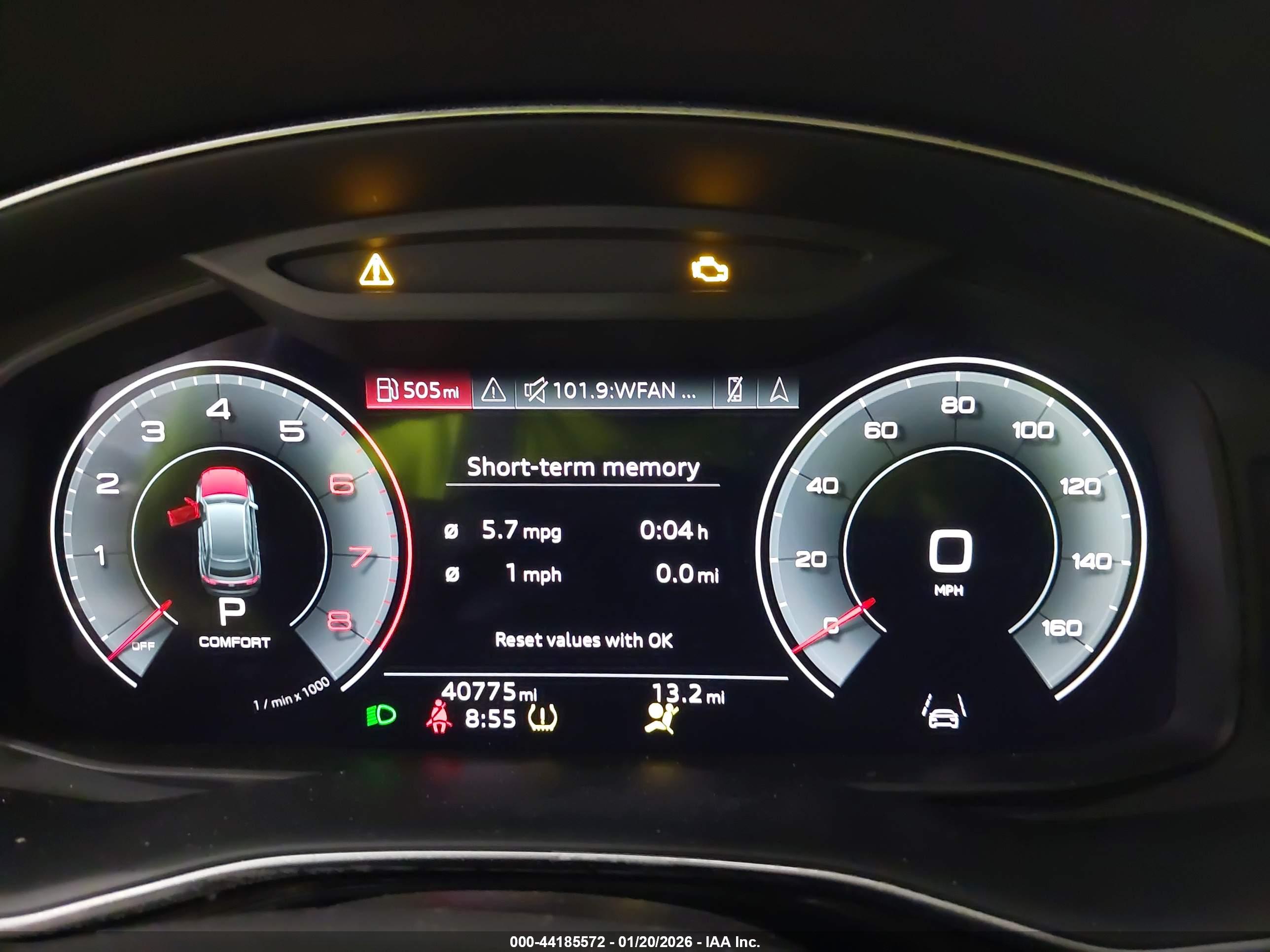 AUDI Q8 image 7