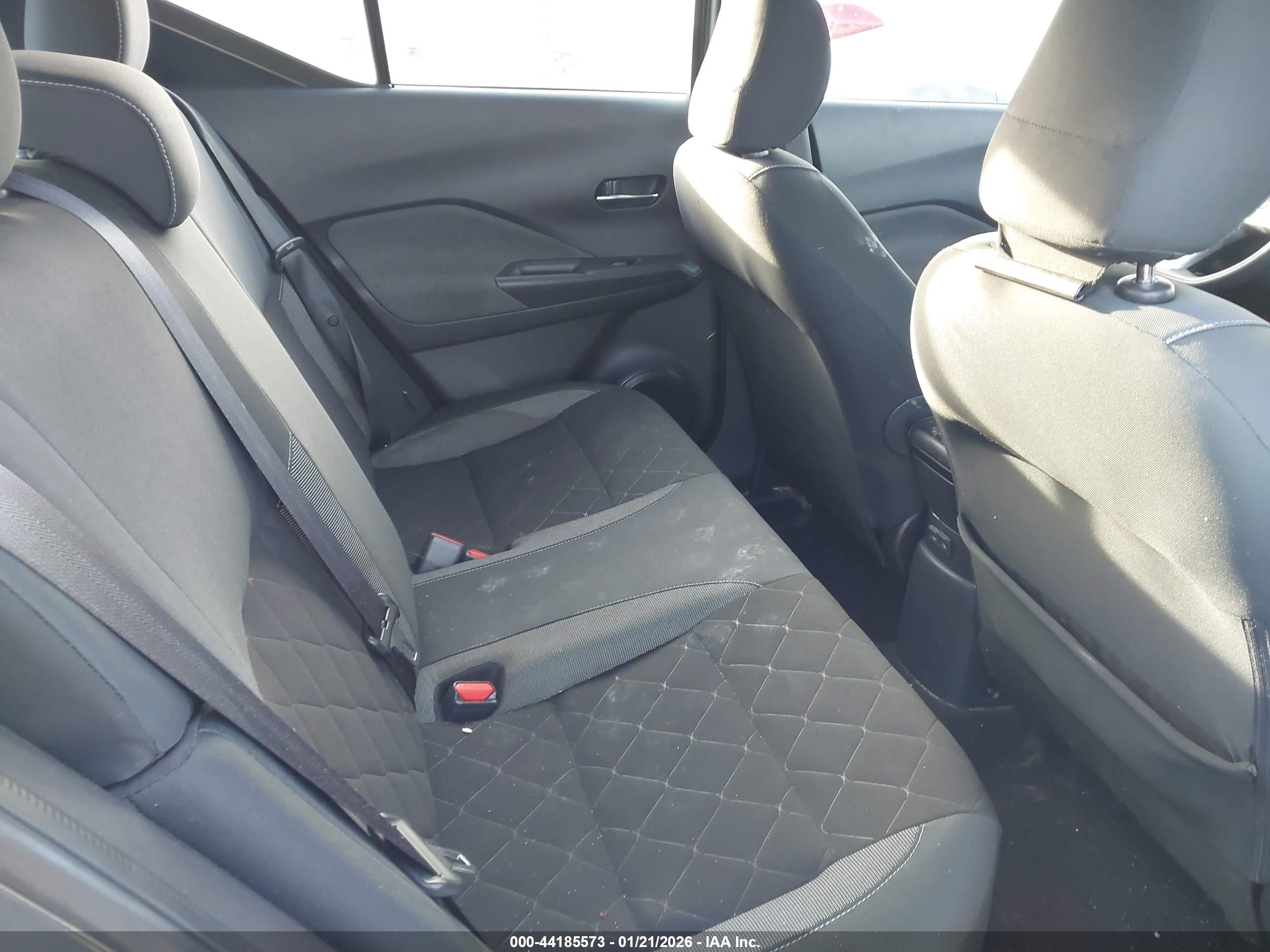 NISSAN KICKS image 8