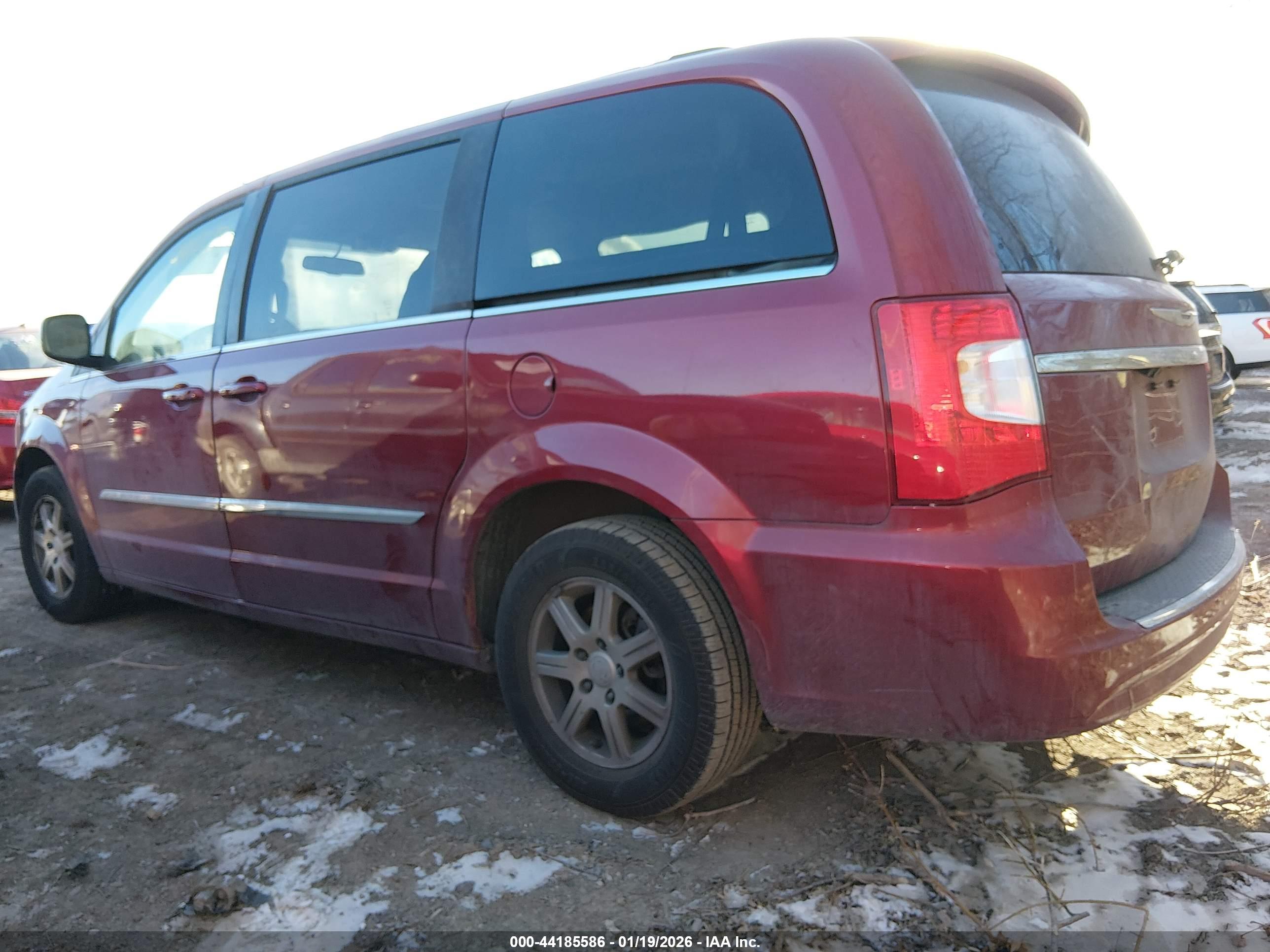 CHRYSLER TOWN image 3