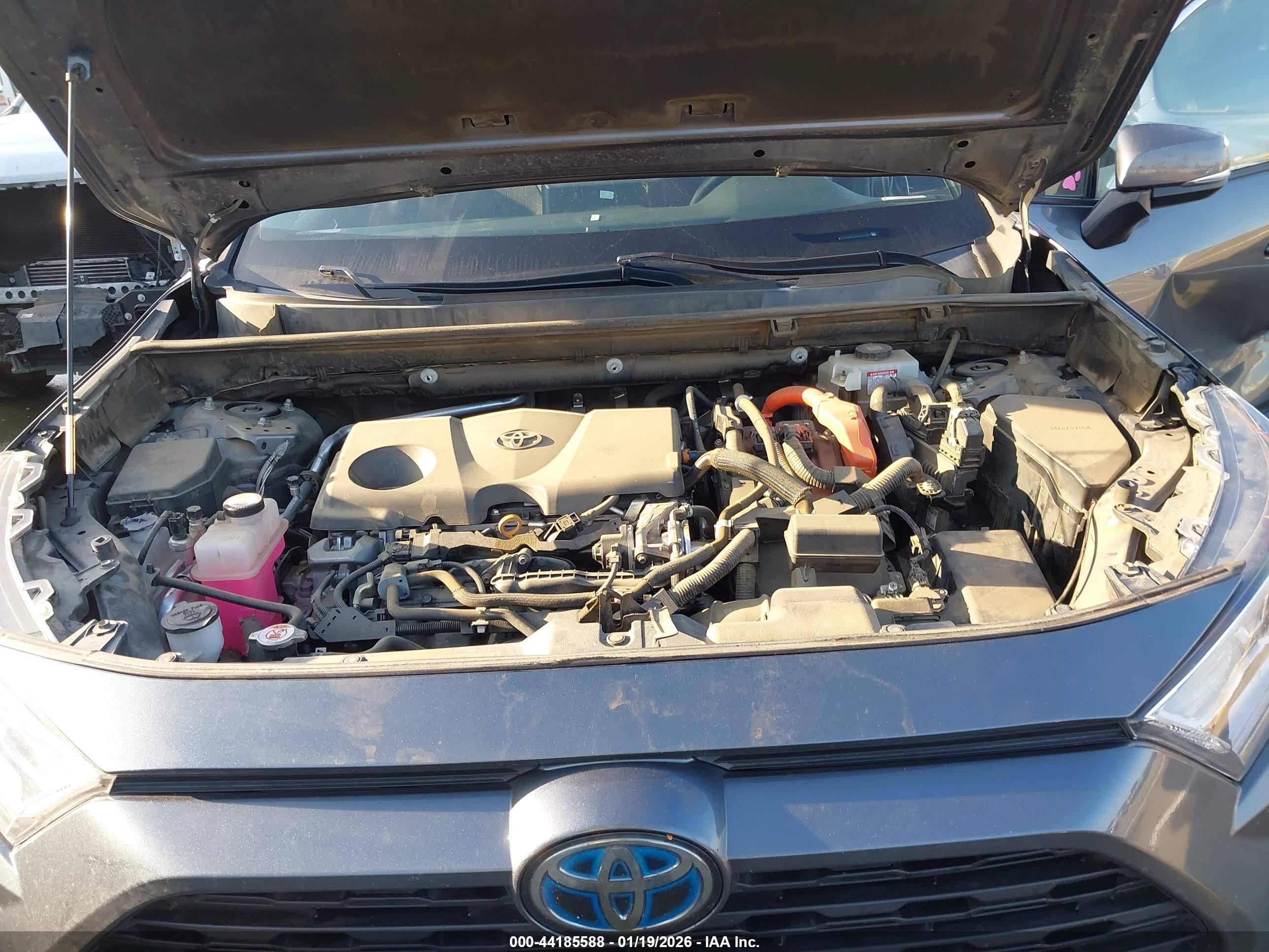 TOYOTA RAV4 image 10