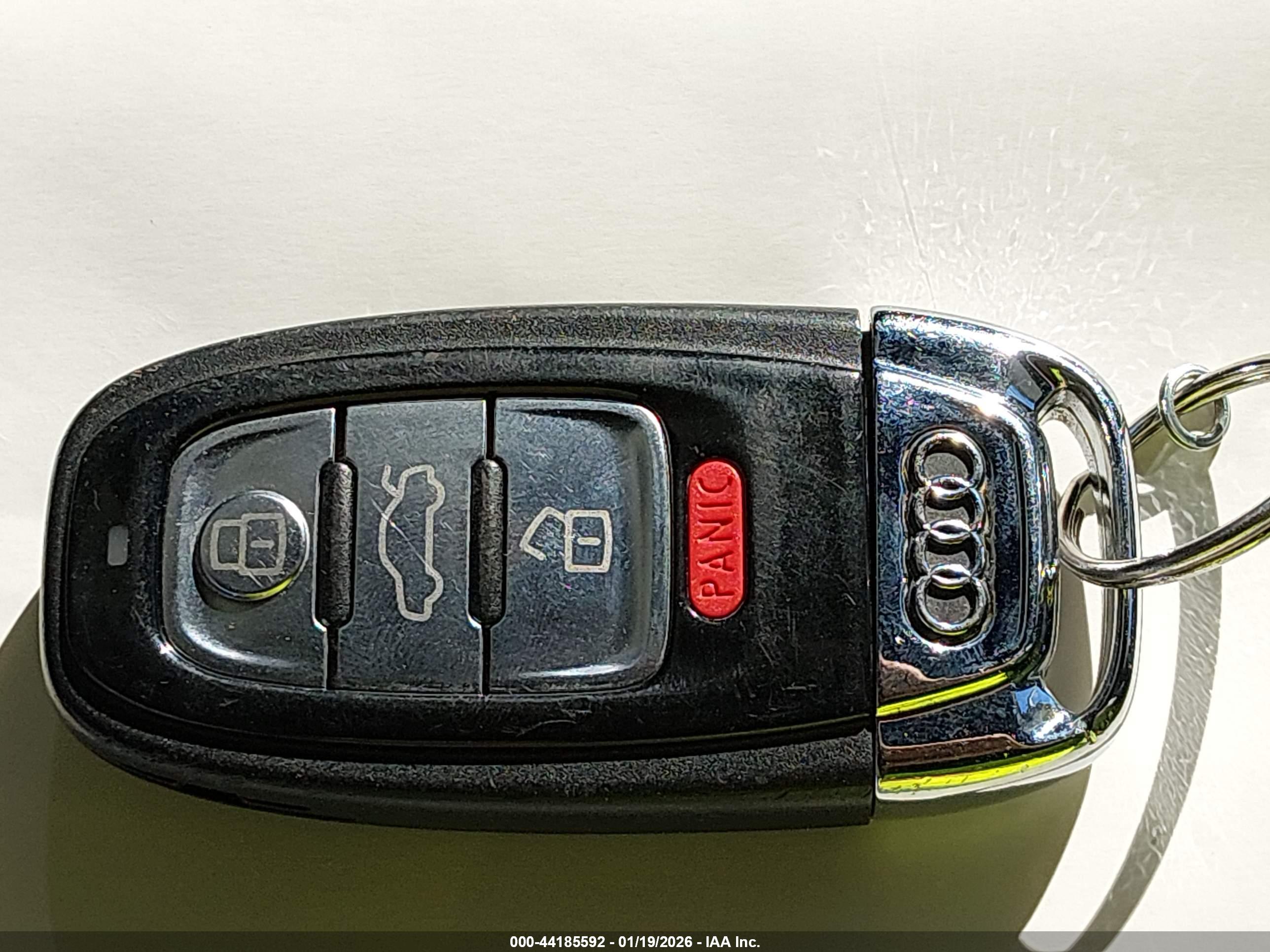 AUDI A8 image 11