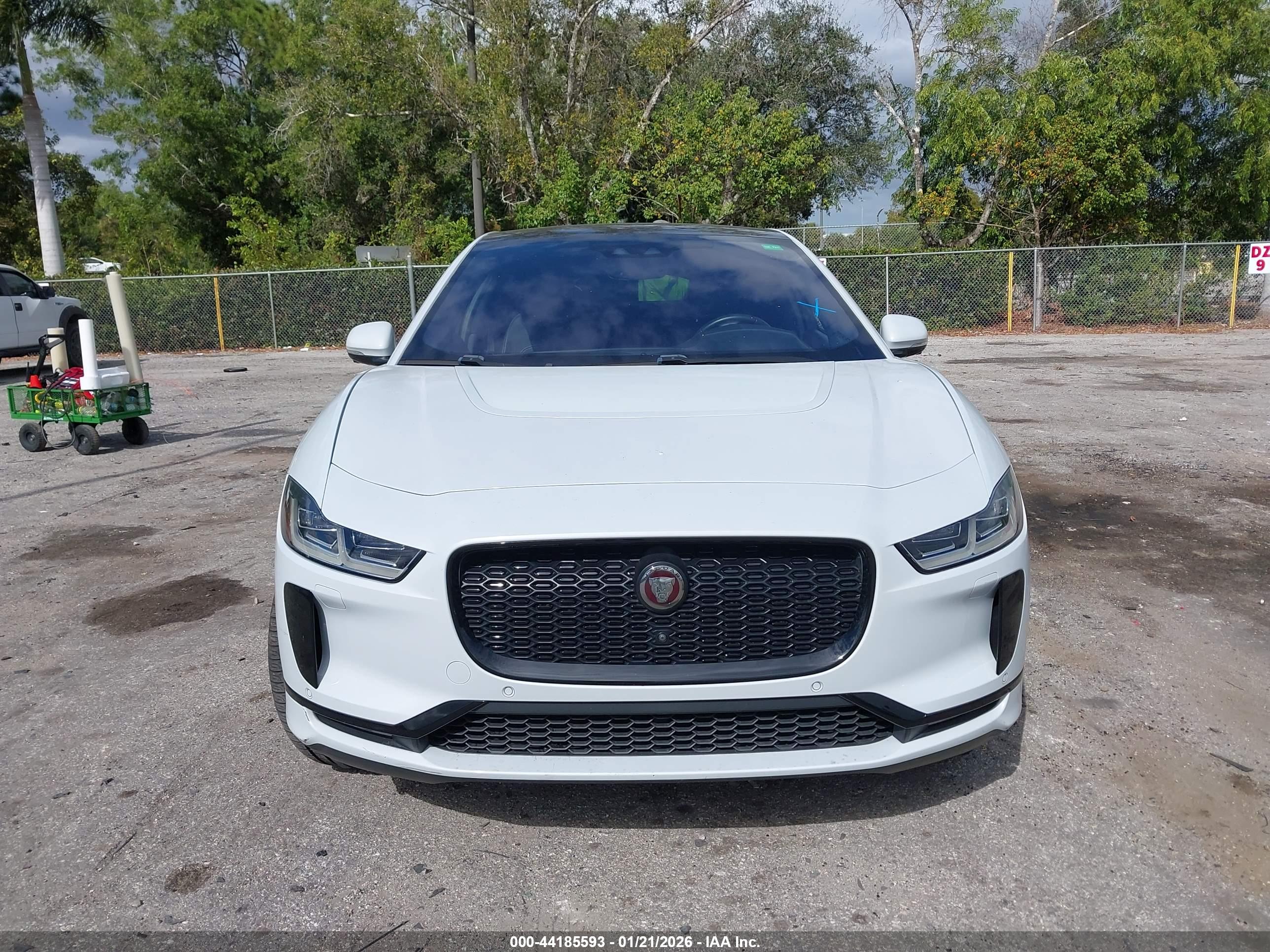 JAGUAR I-PACE image 6