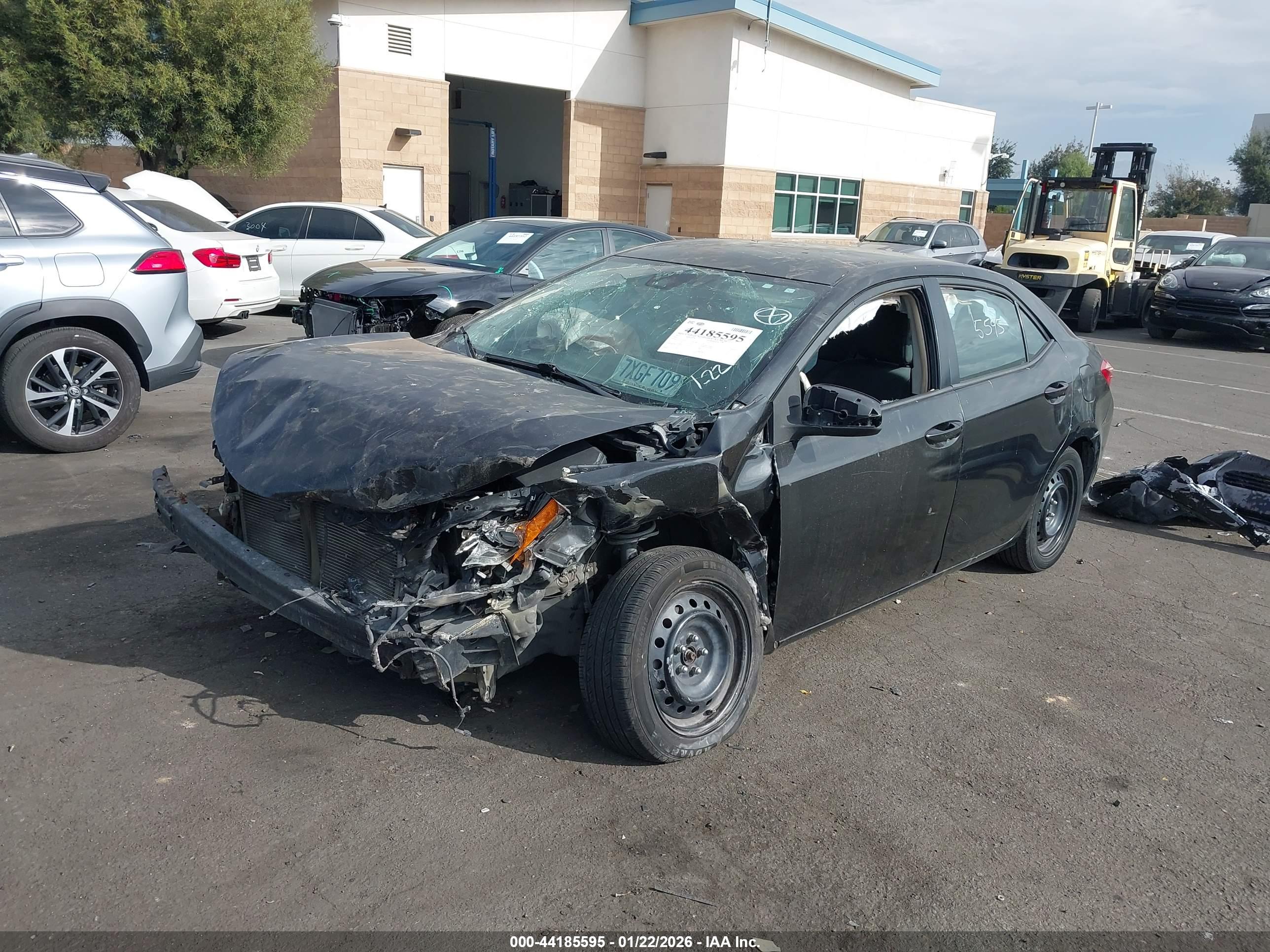 TOYOTA COROLLA image 2