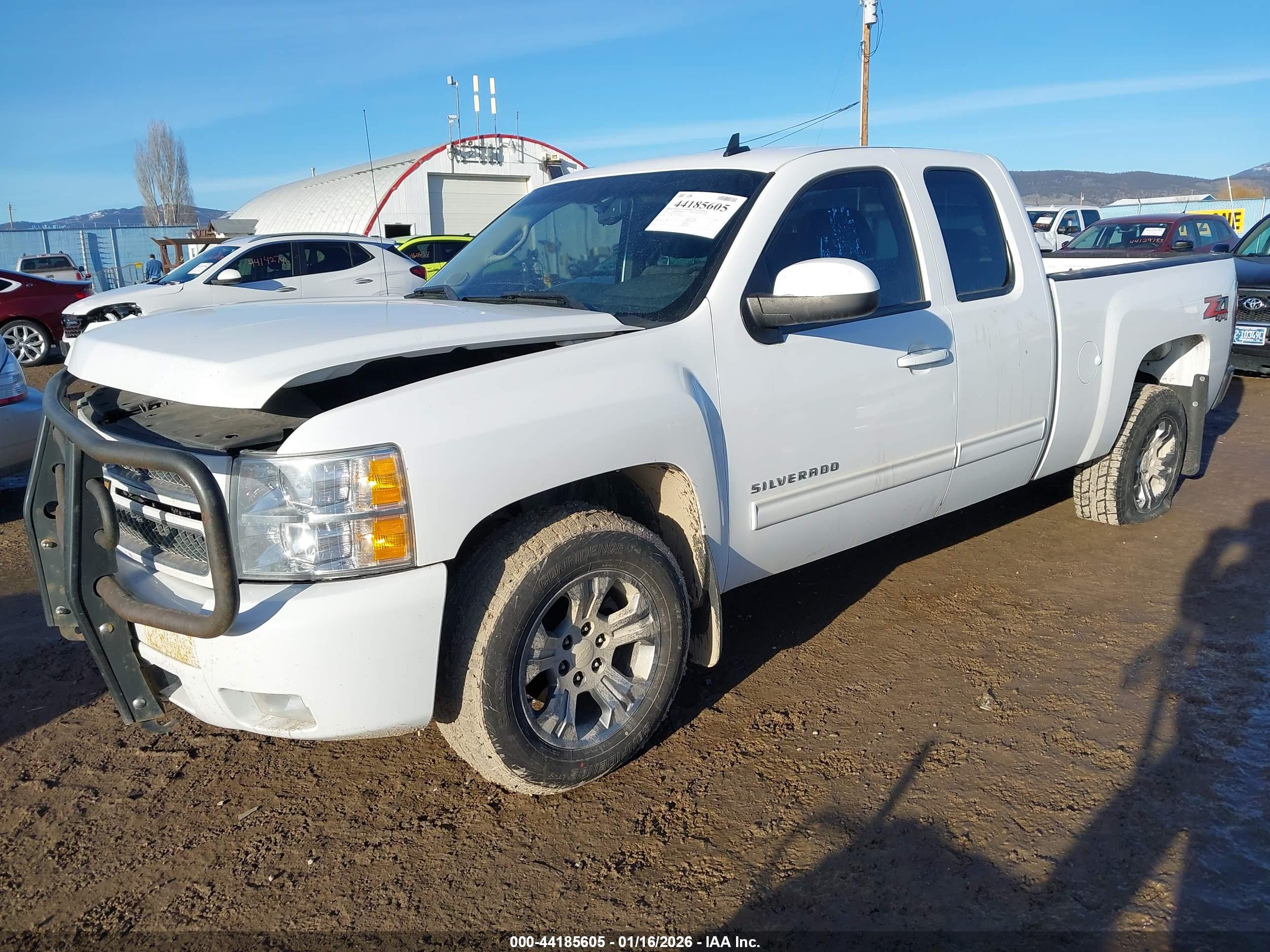 CHEVROLET SILVERADO image 2