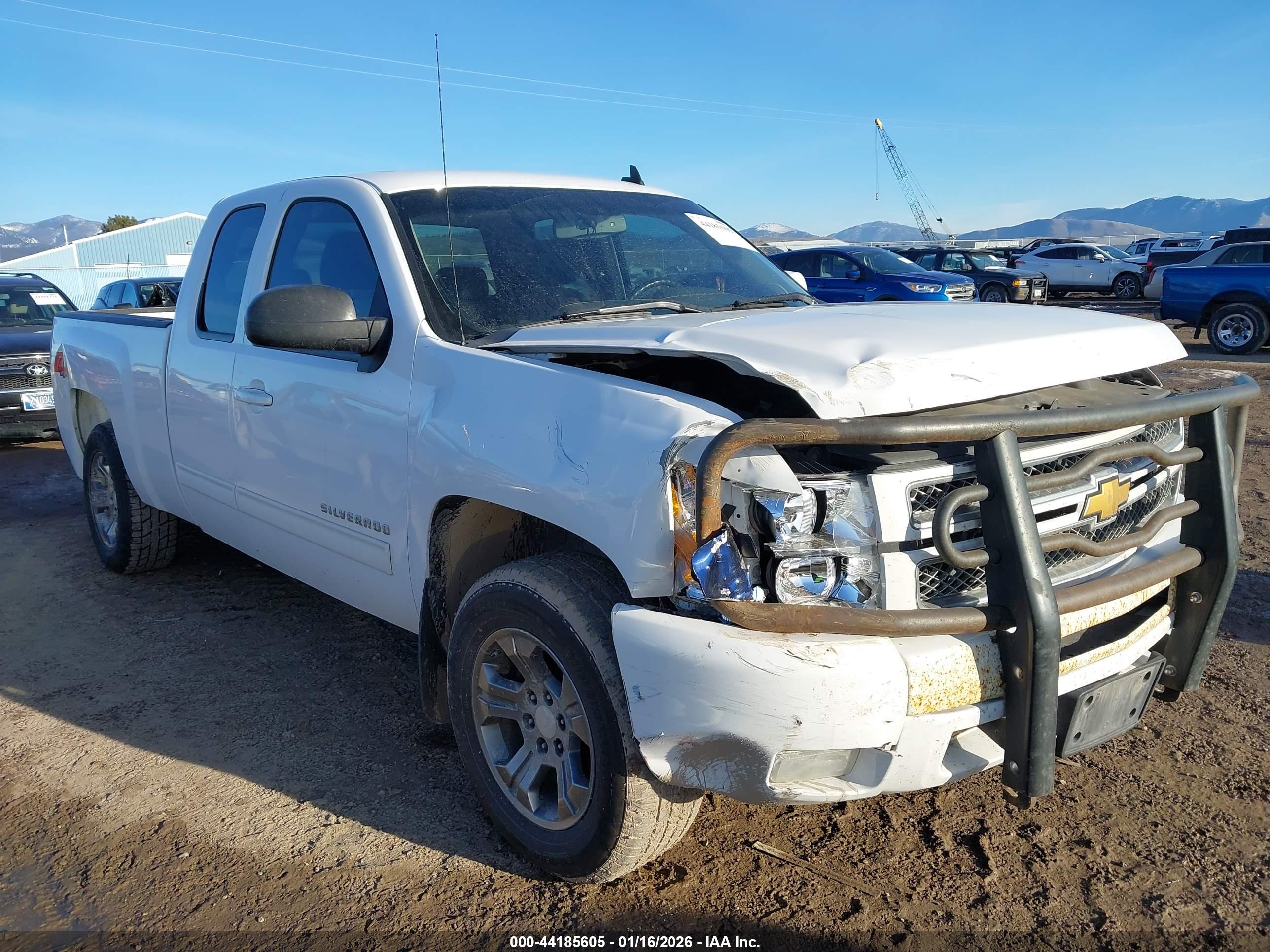 CHEVROLET SILVERADO image 6