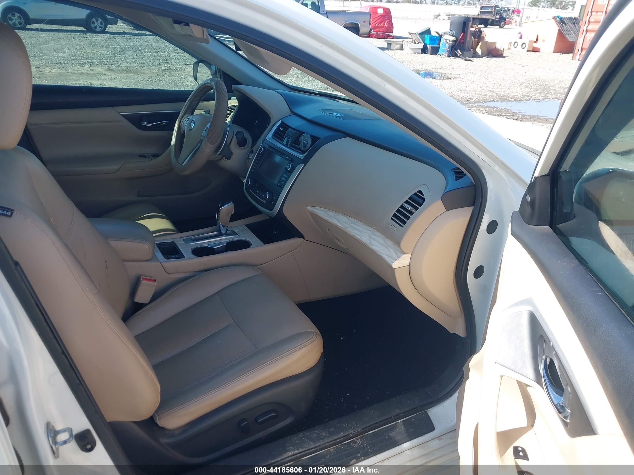 NISSAN ALTIMA image 5
