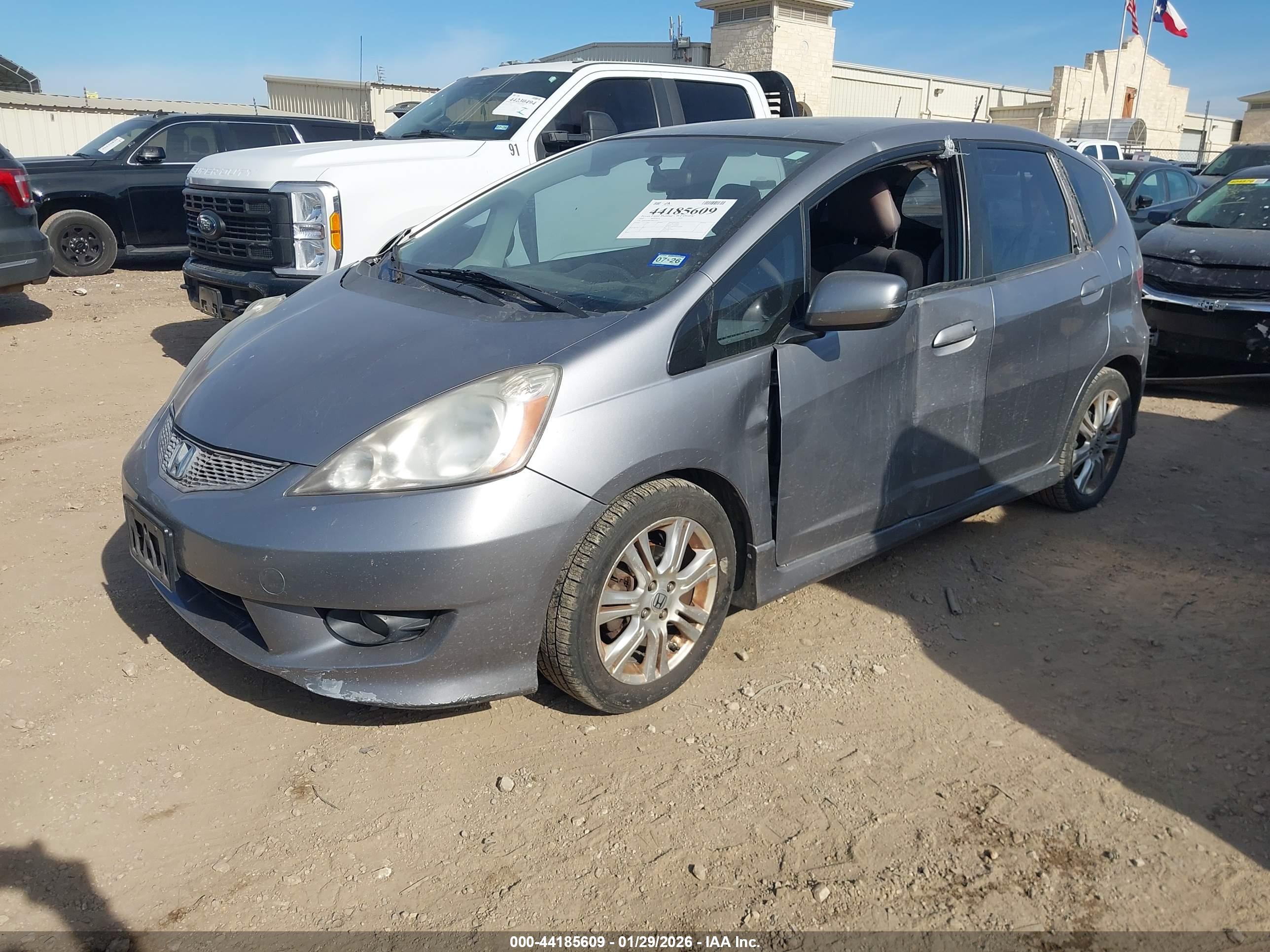 HONDA FIT image 2