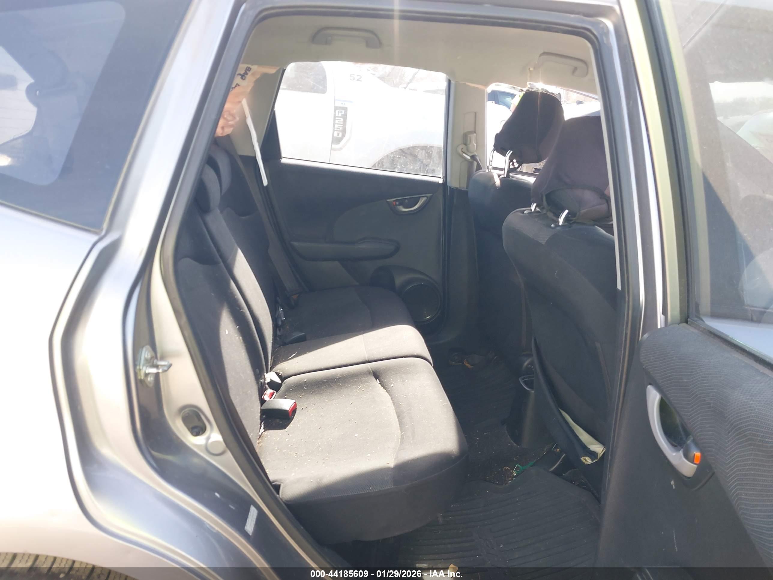 HONDA FIT image 8