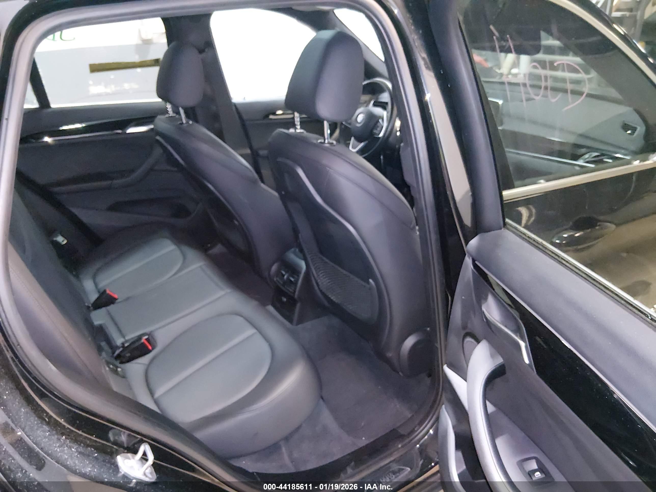 BMW X1 image 8