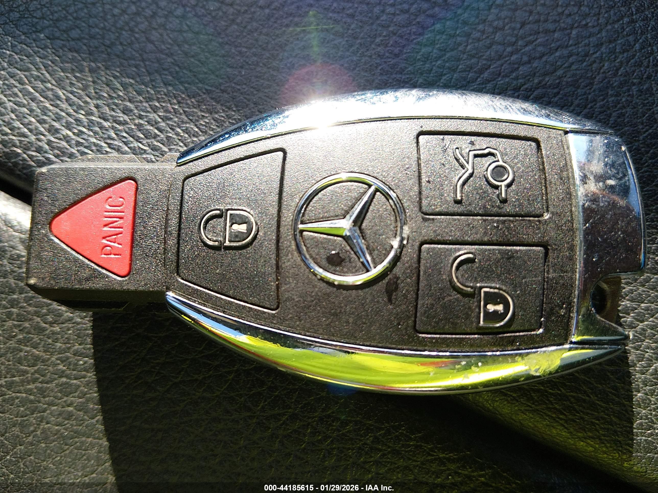 MERCEDES-BENZ GLC image 11