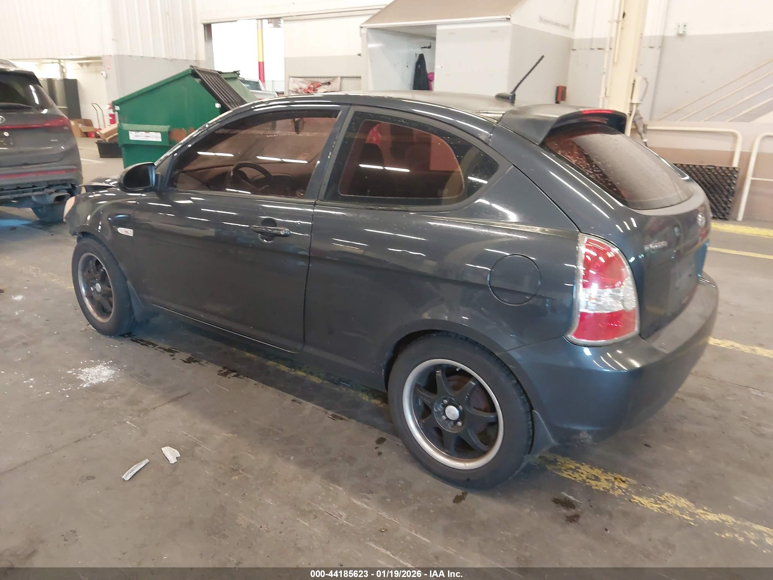 HYUNDAI ACCENT image 3