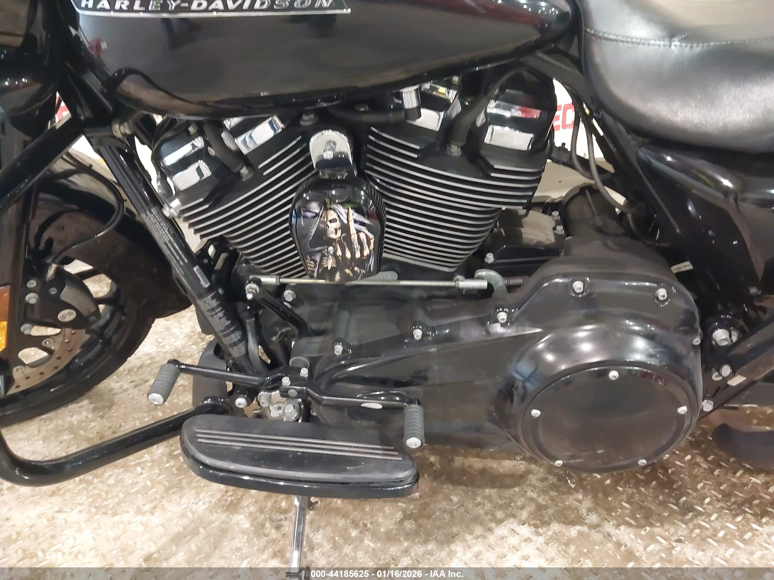 HARLEY-DAVIDSON FLHXS image 9