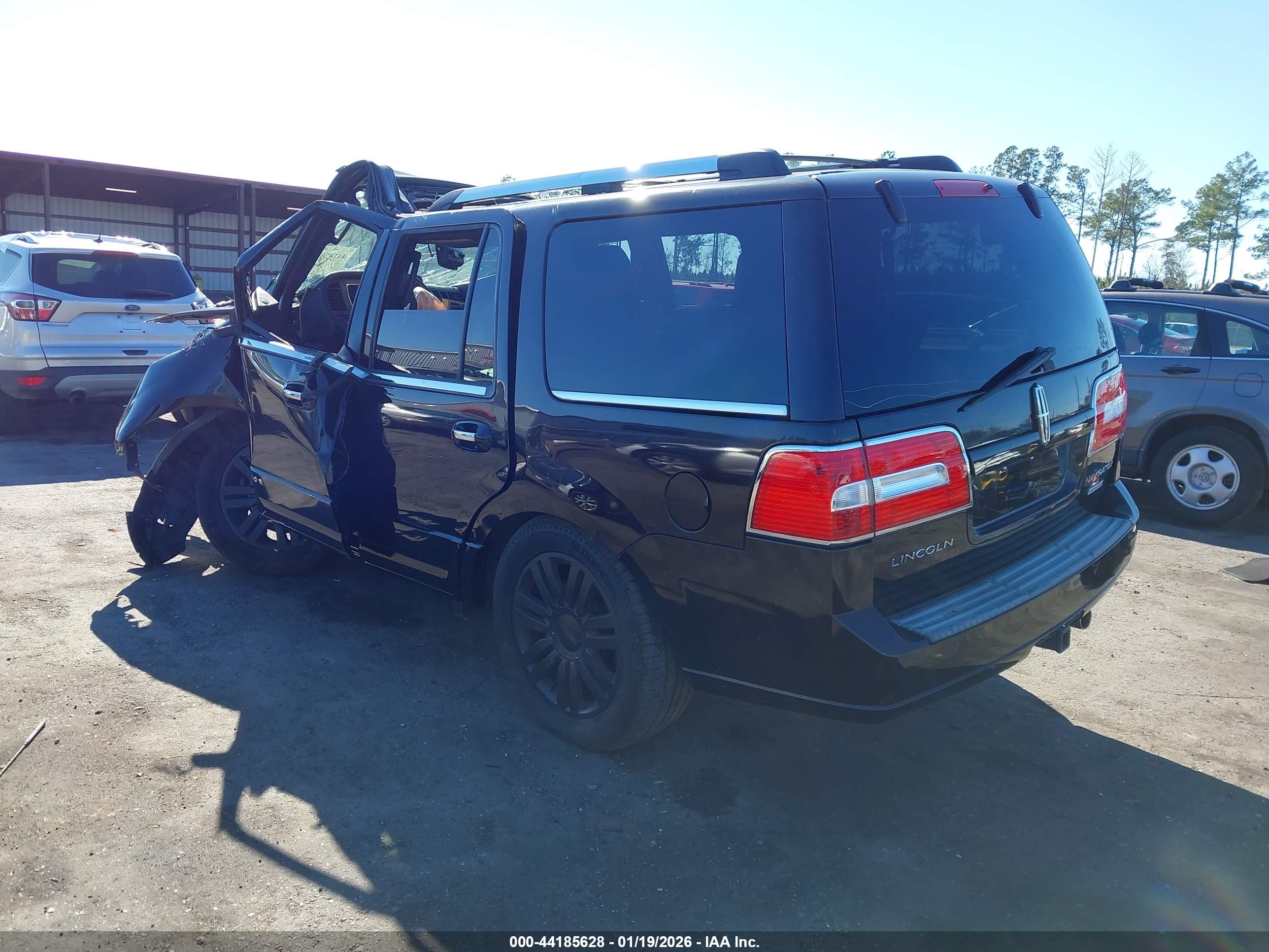 LINCOLN NAVIGATOR image 3