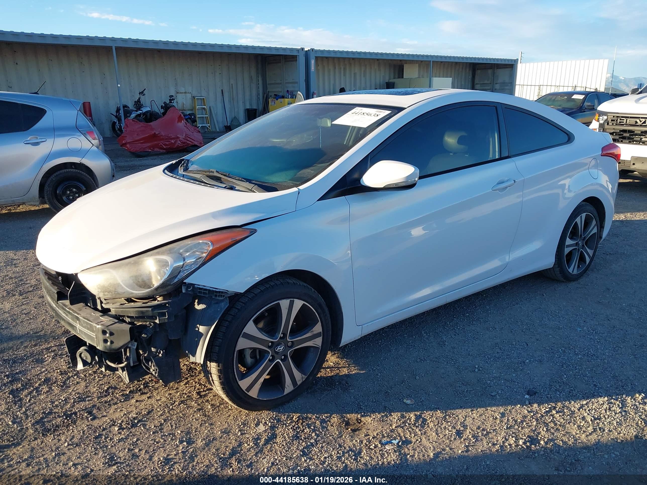 HYUNDAI ELANTRA image 2