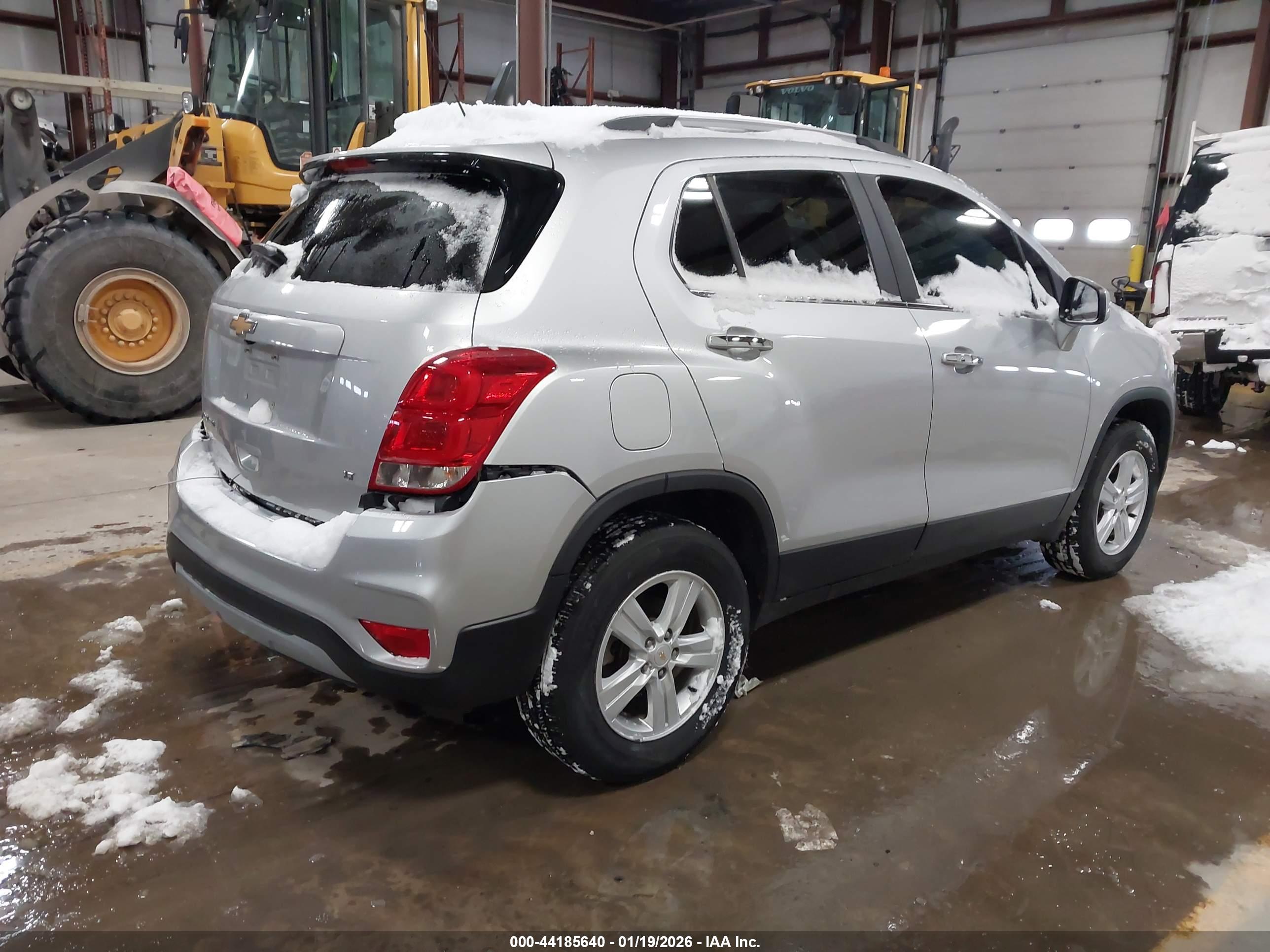 CHEVROLET TRAX image 4
