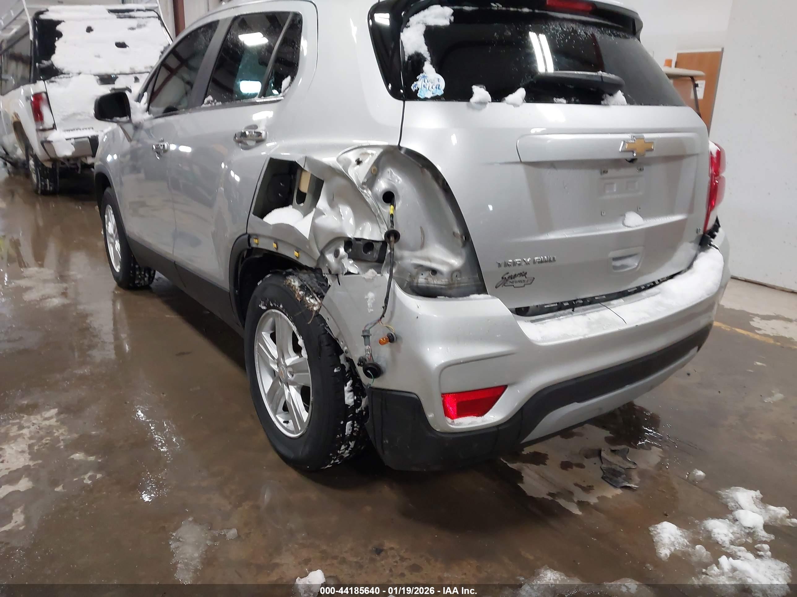 CHEVROLET TRAX image 6