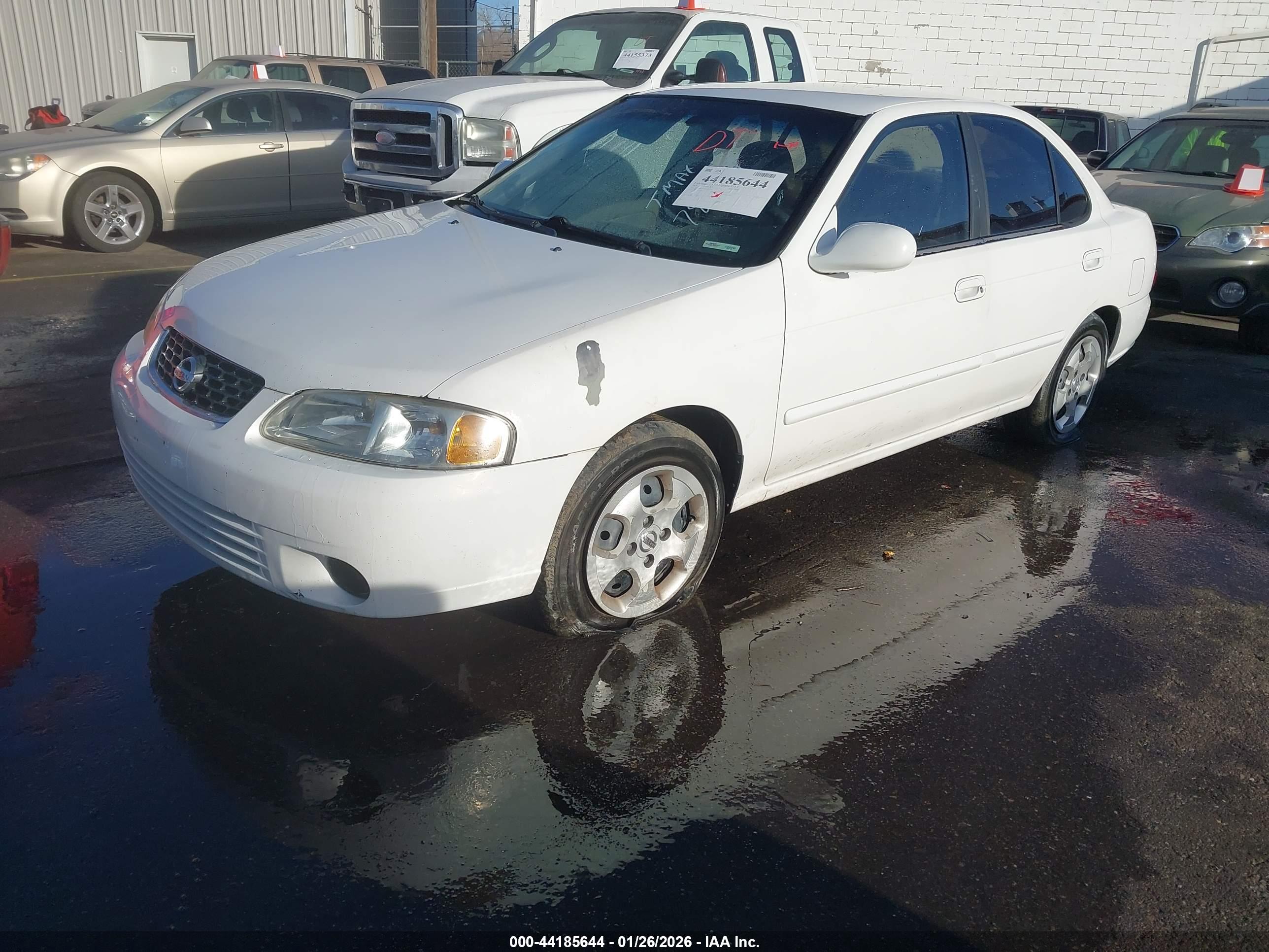 NISSAN SENTRA image 2