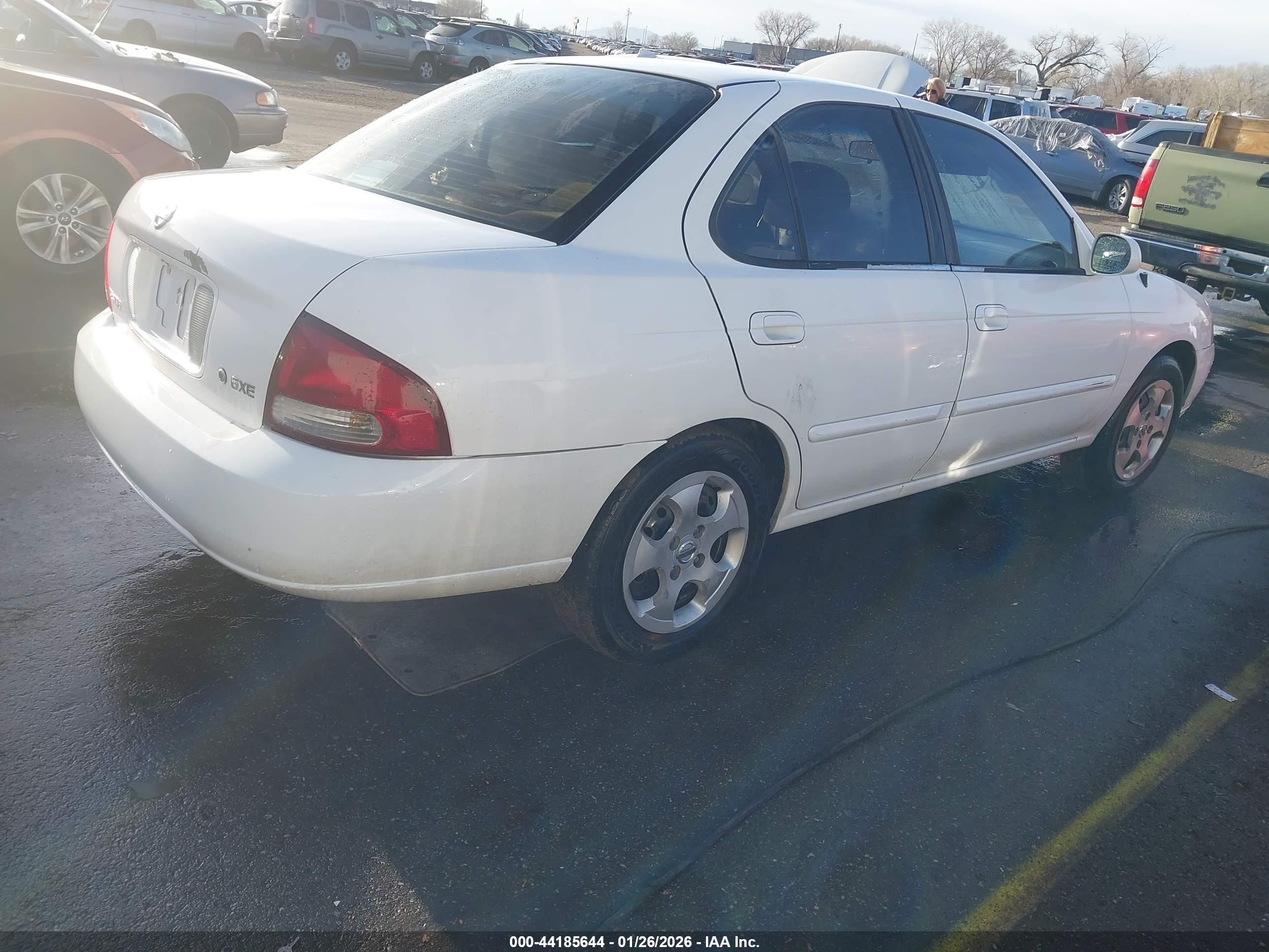 NISSAN SENTRA image 4
