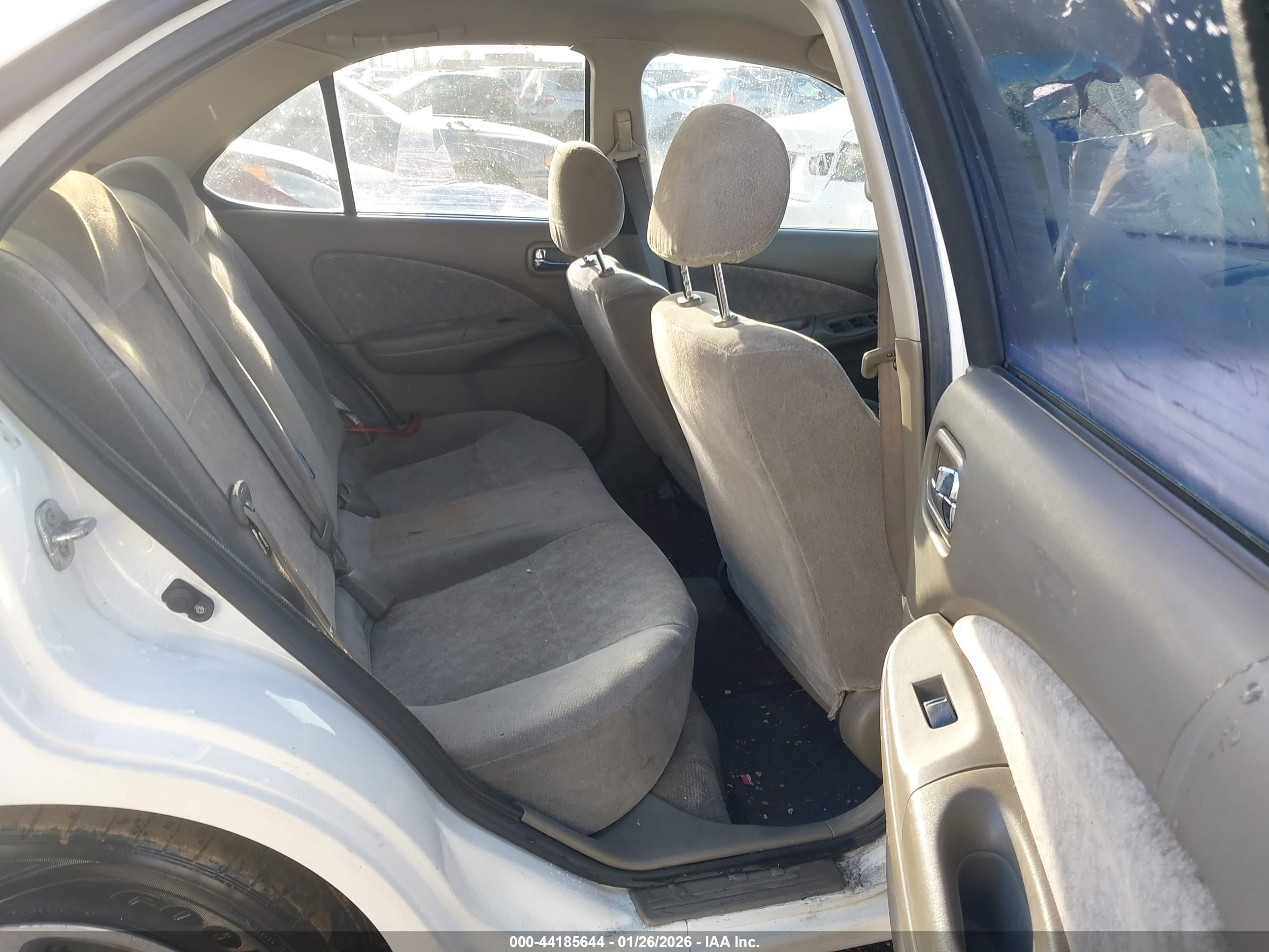 NISSAN SENTRA image 8