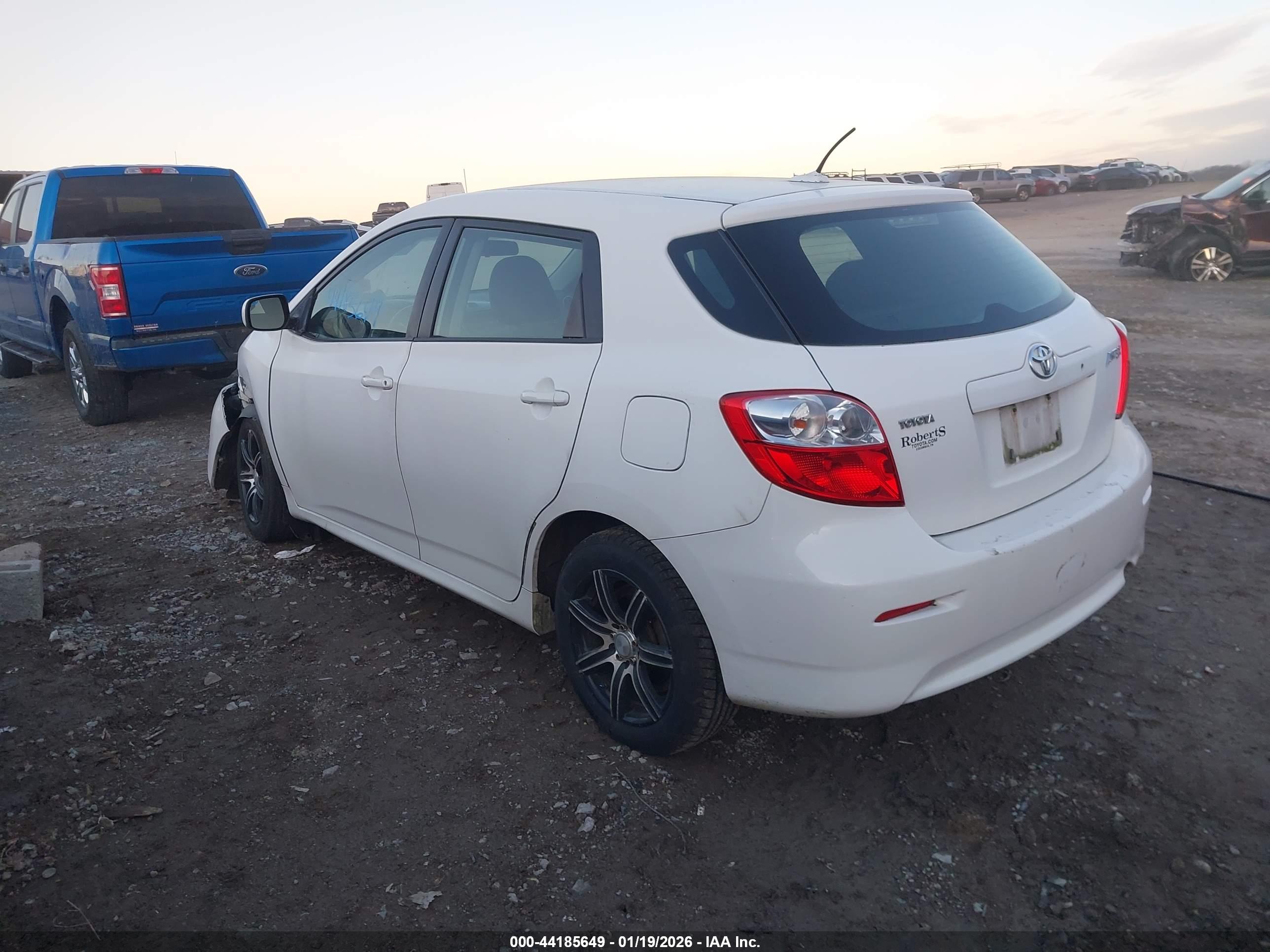 TOYOTA MATRIX image 3