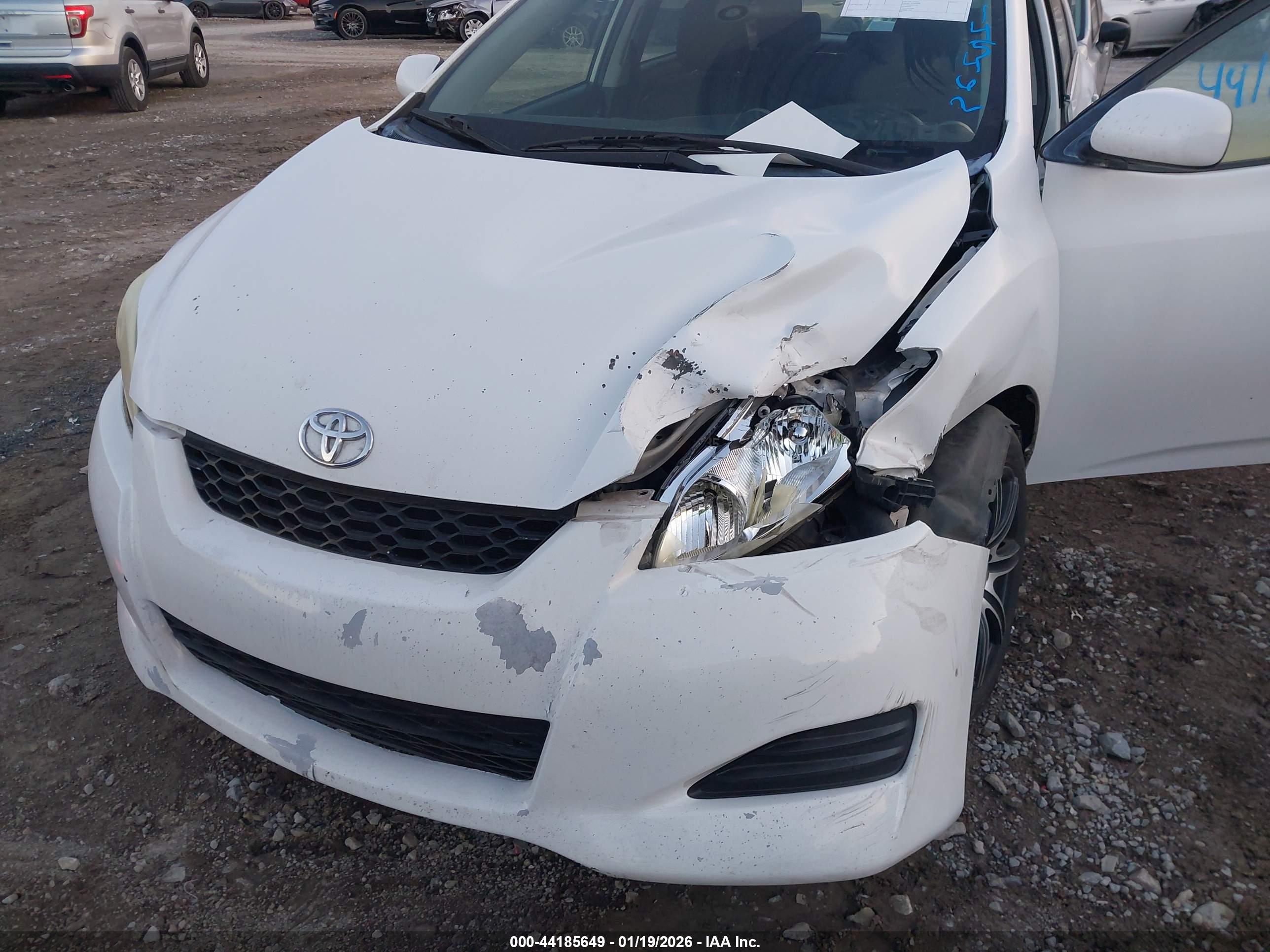 TOYOTA MATRIX image 6