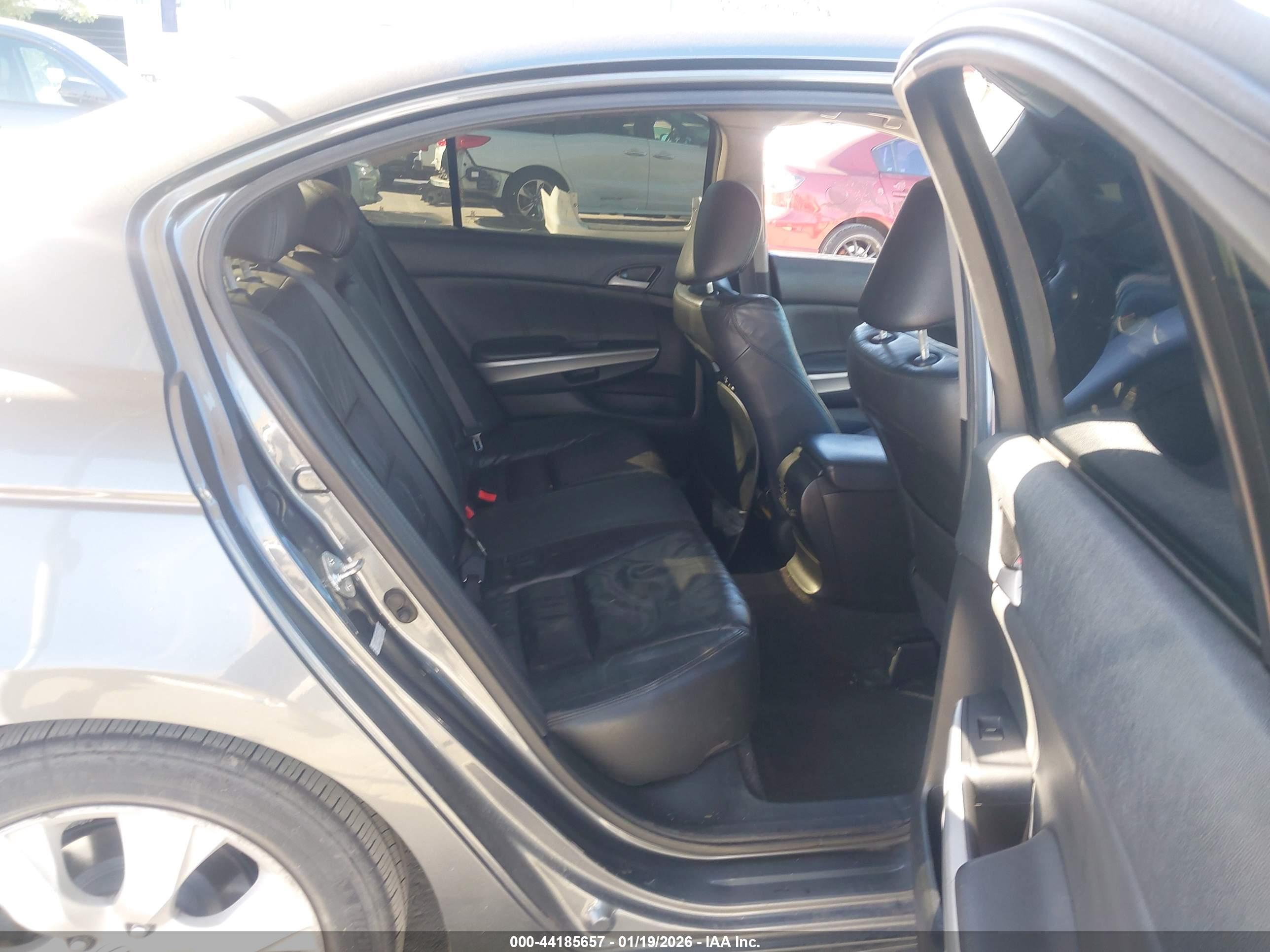 HONDA ACCORD image 8